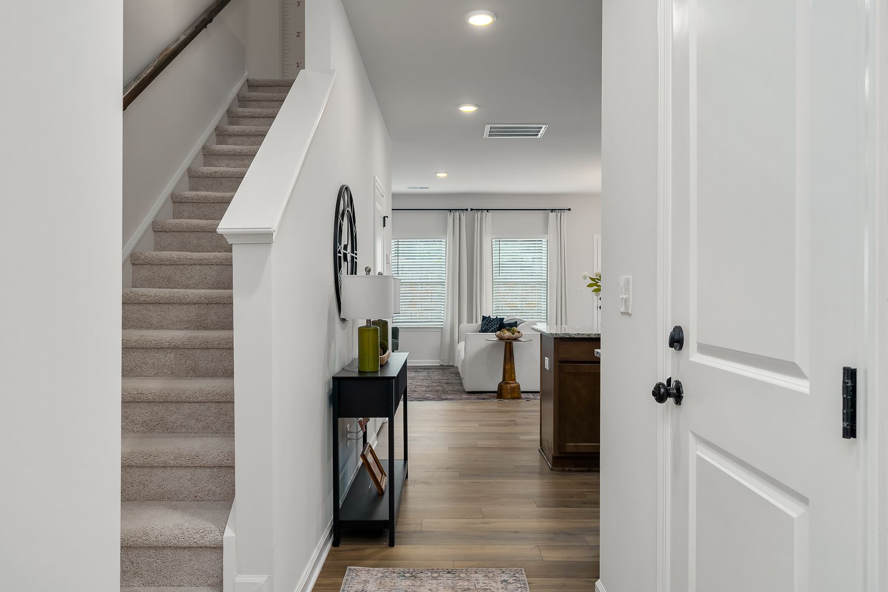 The Rutledge - Entry