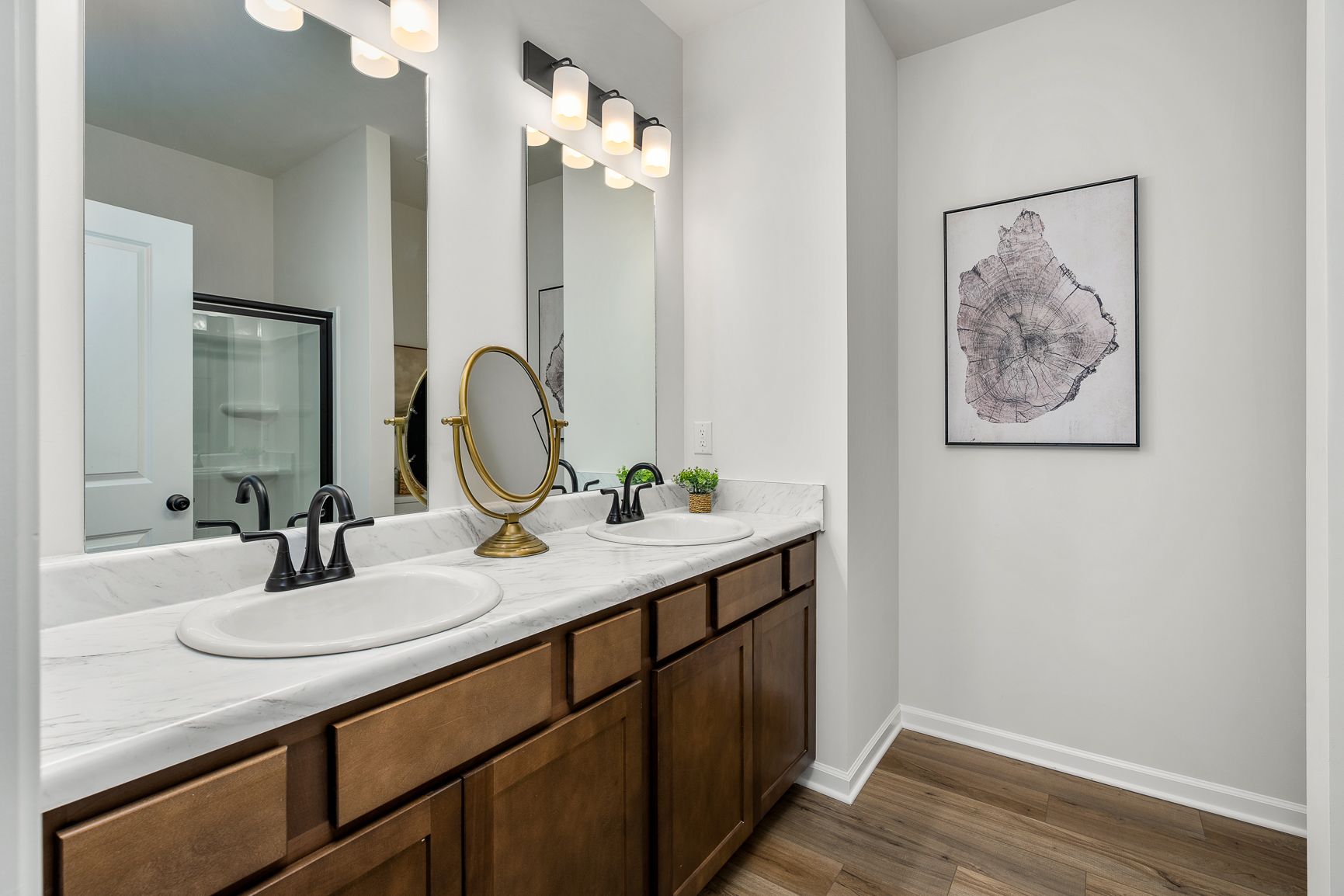 The Rutledge Primary Bathroom