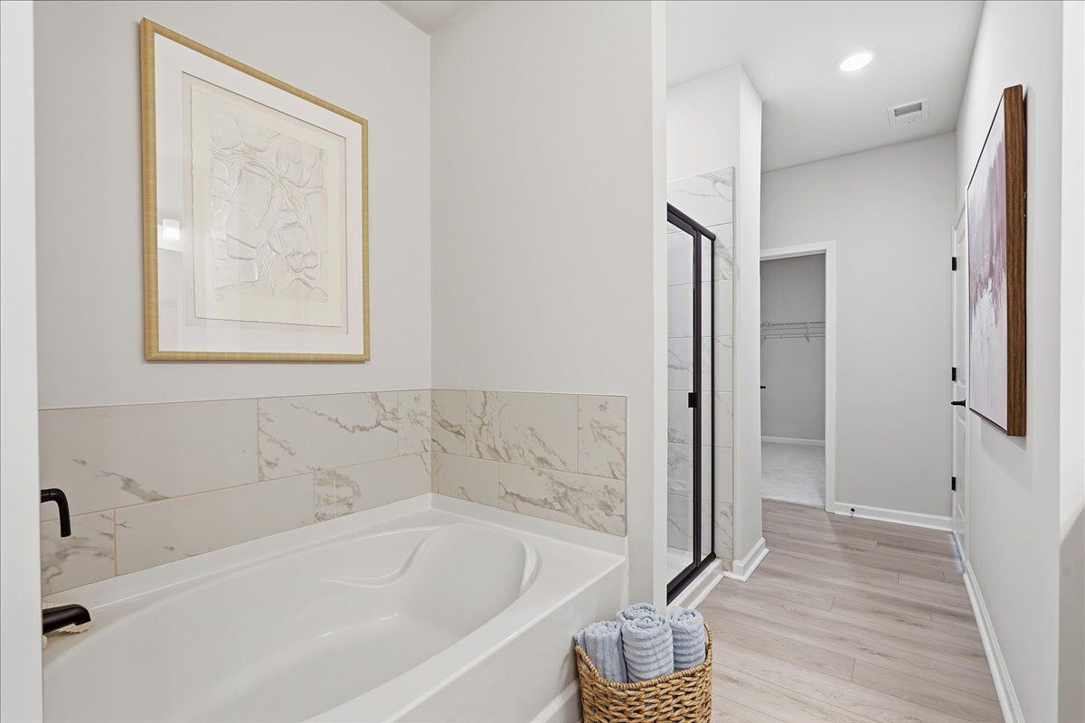 The Ellison II Model - Primary Bathroom