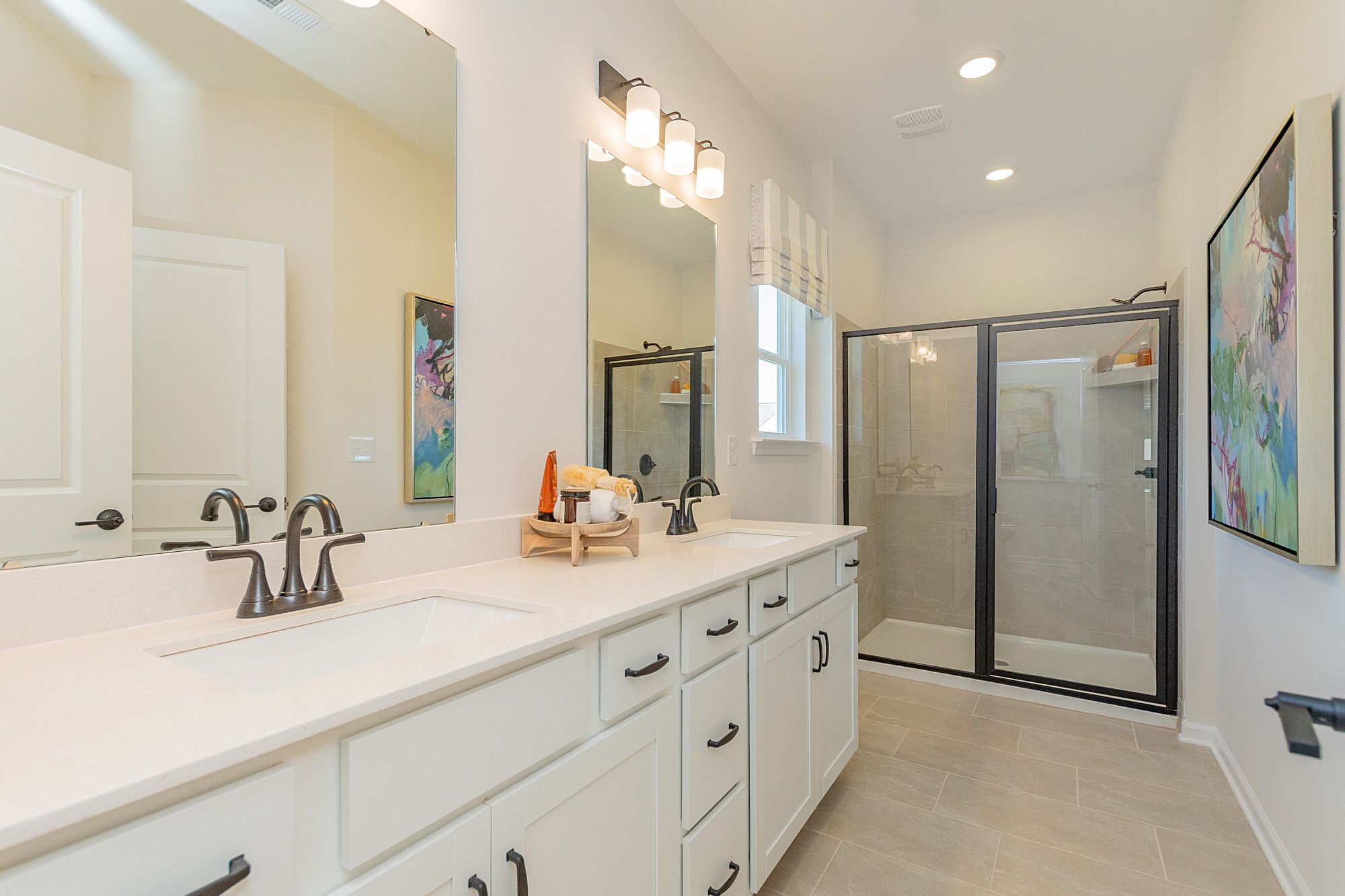 The Suwanee- Owner's Bath