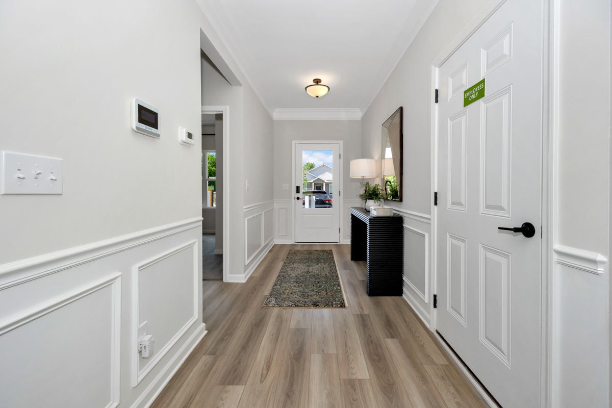 The Hampton - Foyer