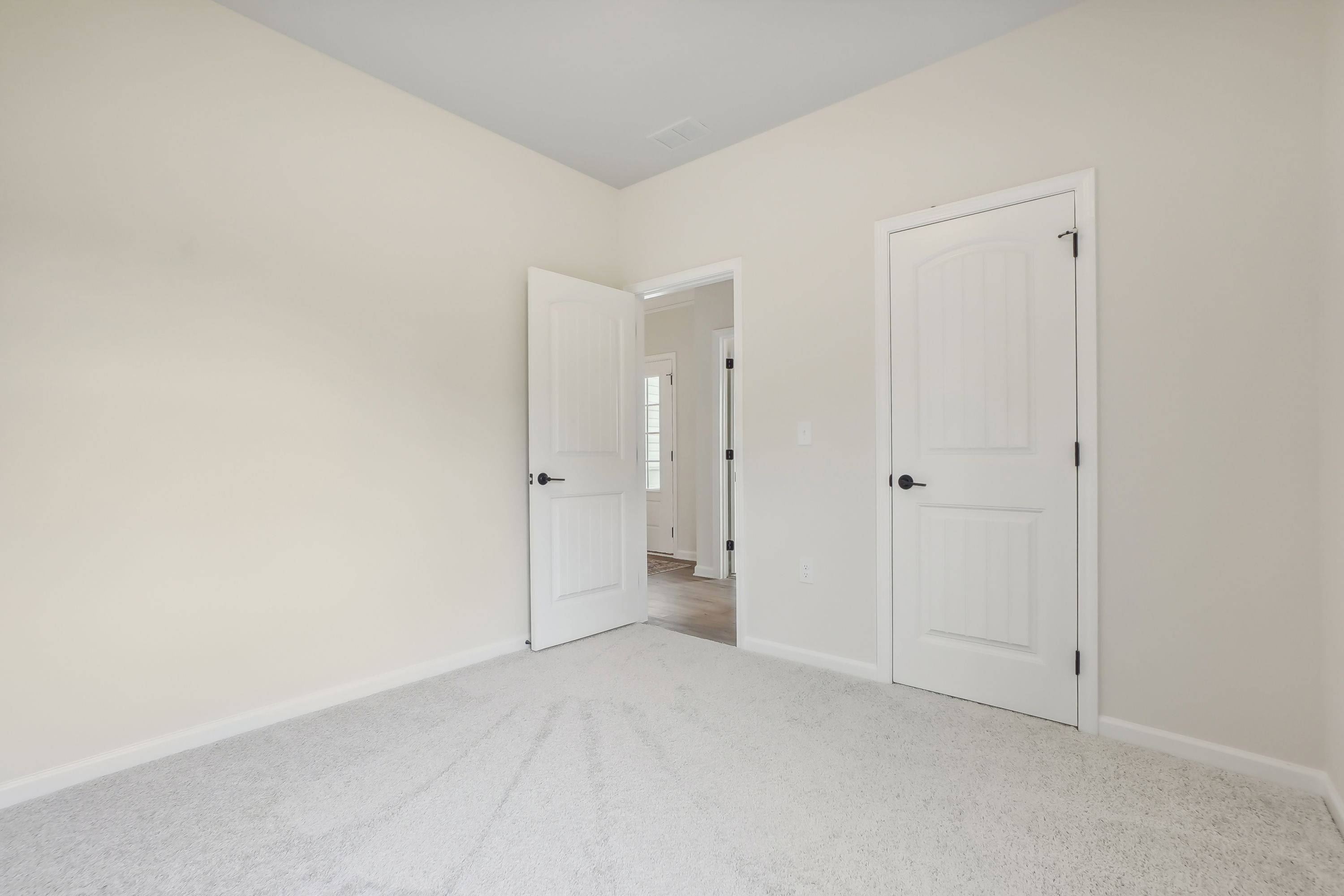 The Landen - Secondary Bedroom