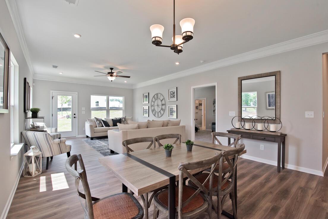 016_Dining Area