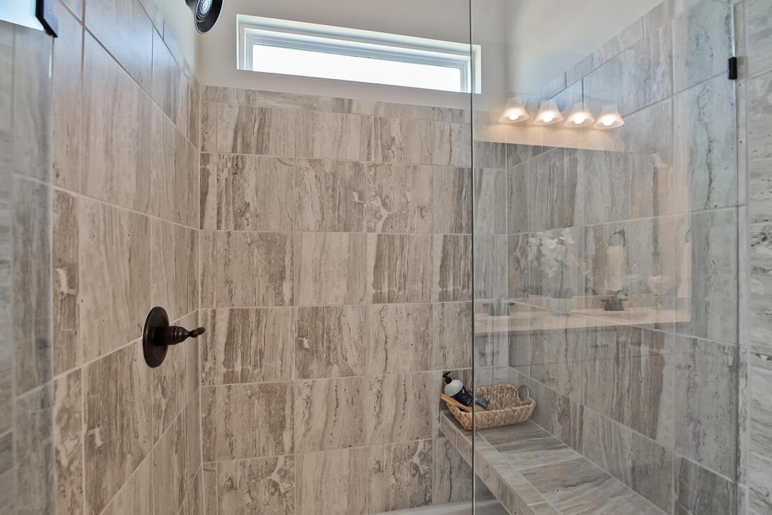 030_Master Shower