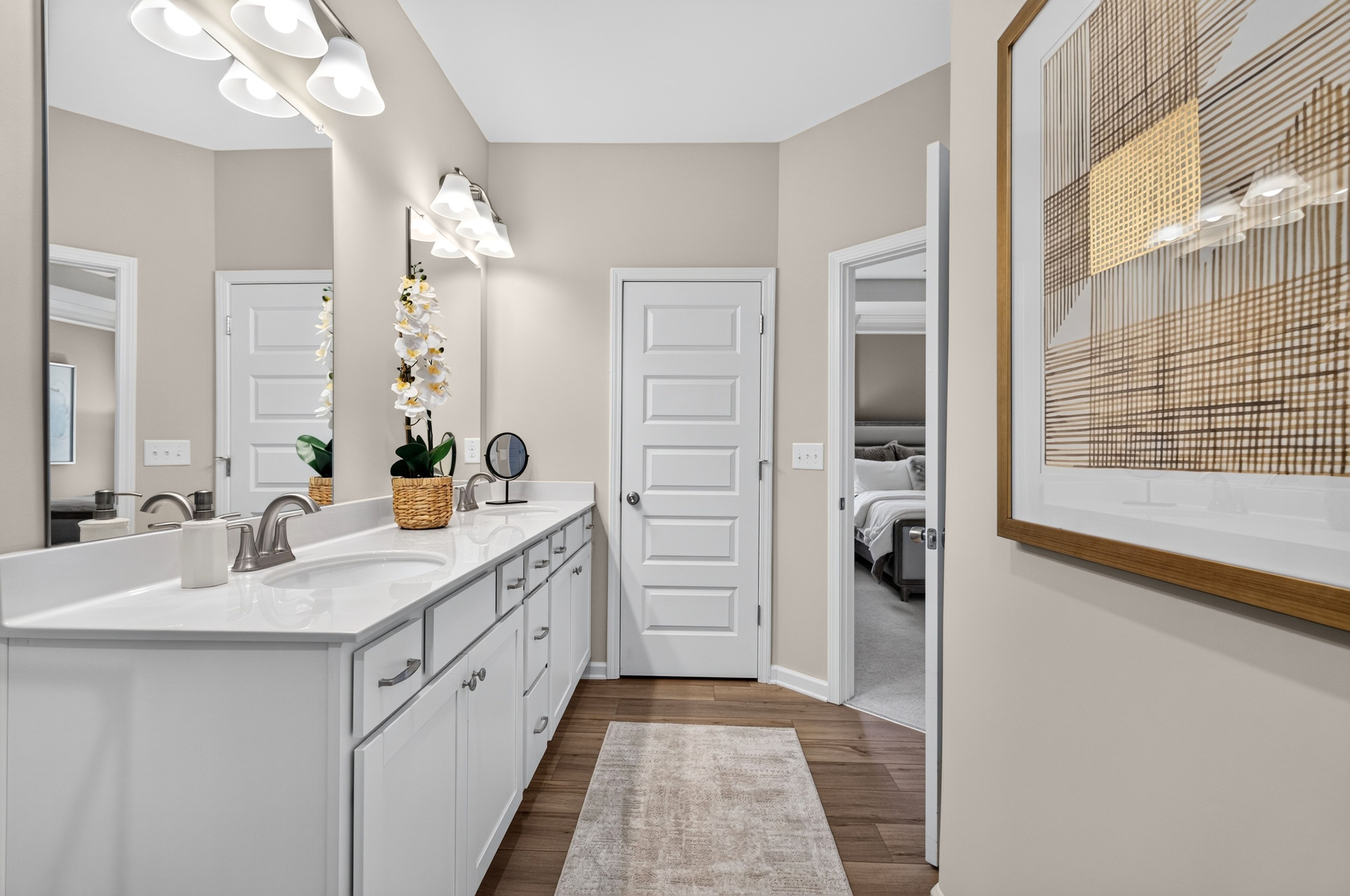 Welcome to the Suwanee model at Johnsons Crossing.