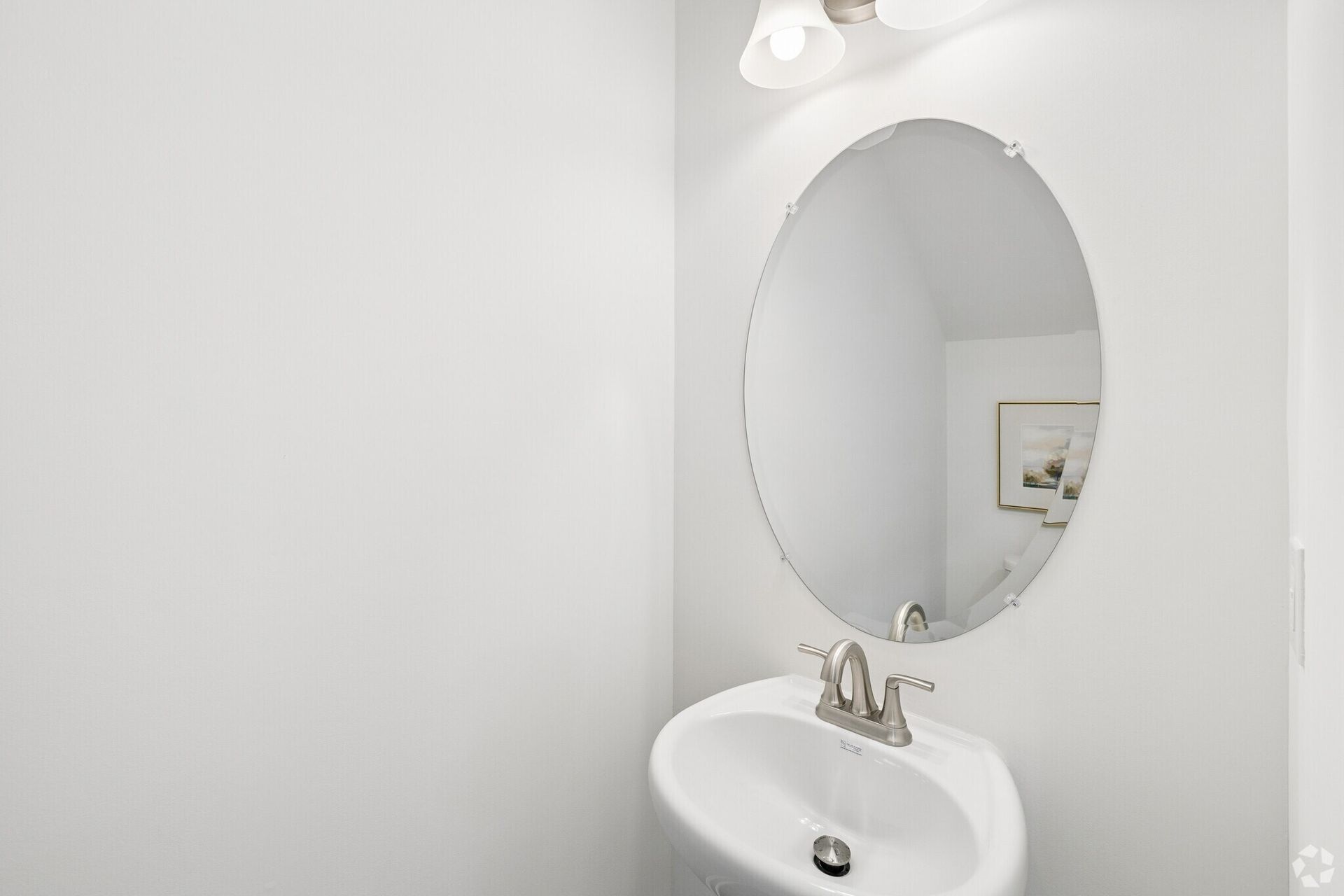 Powder Room in The Rutlege