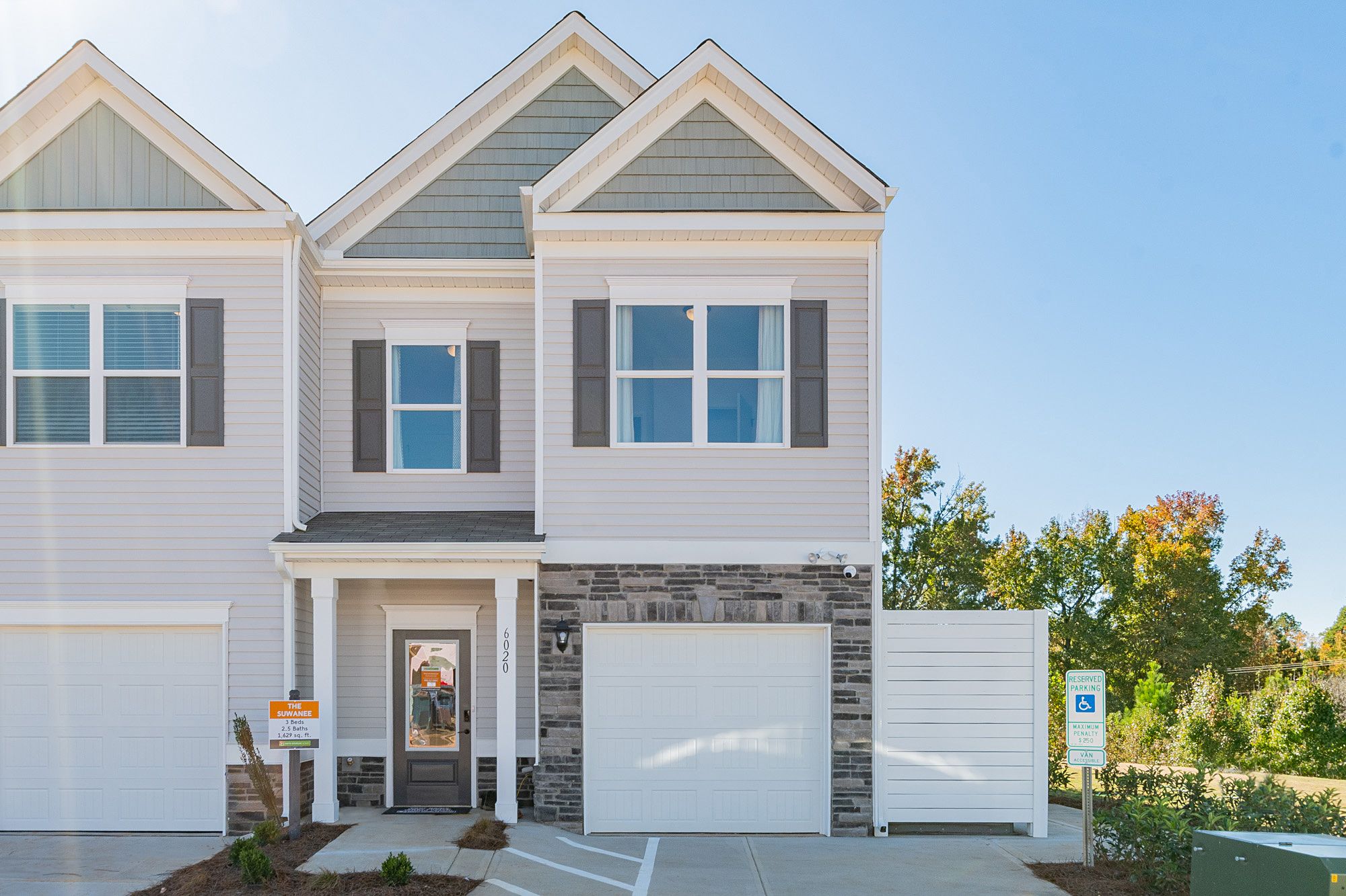 The Suwanee Exterior