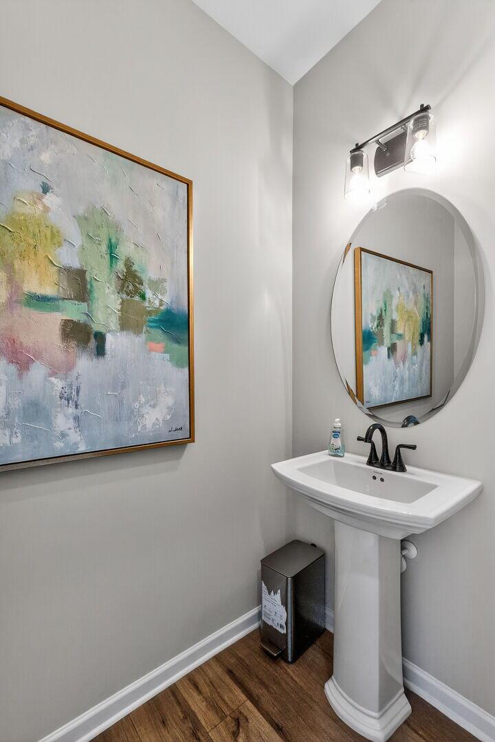 020-1920x1080-powder-room