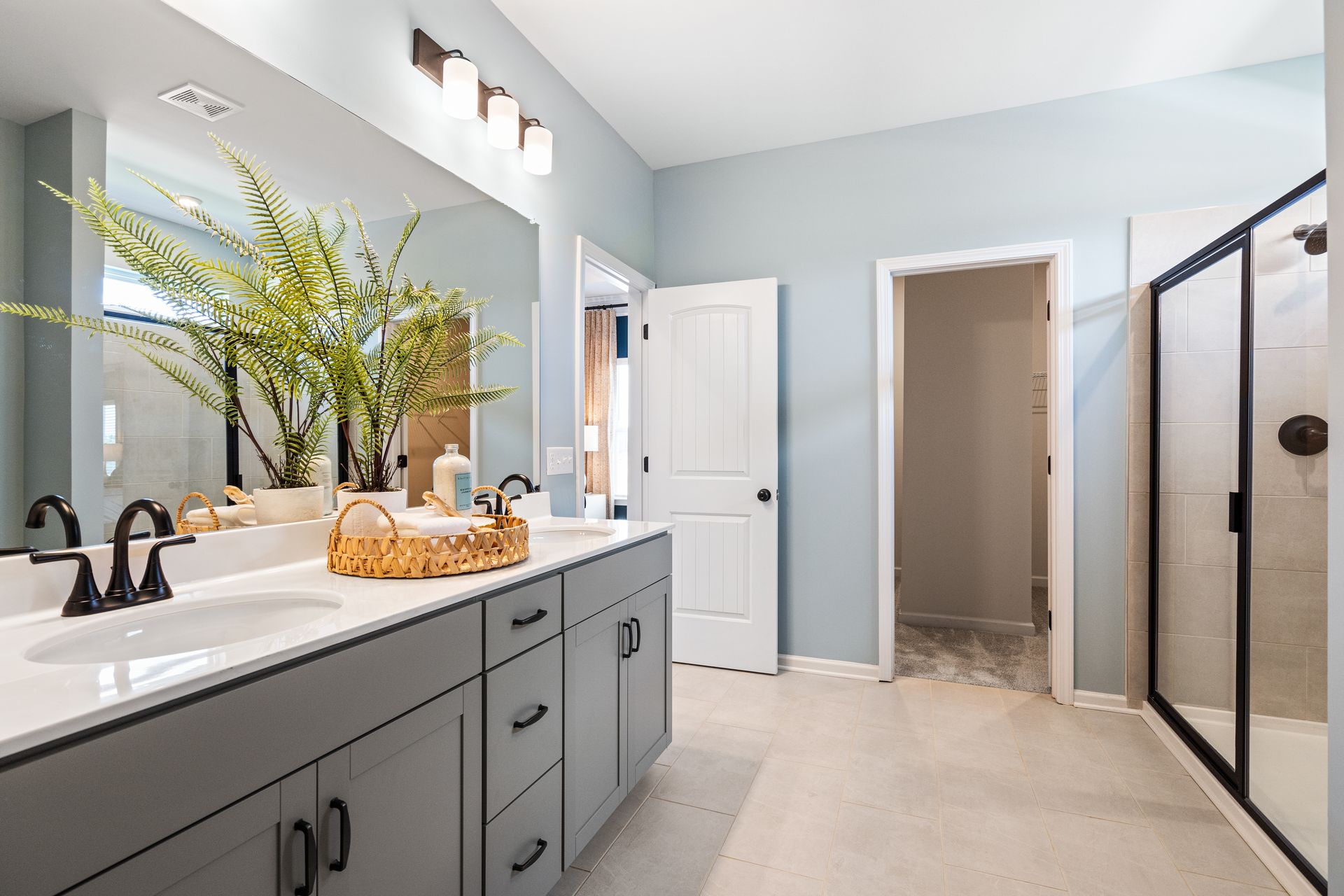 The Harrington - Owner's Bathroom