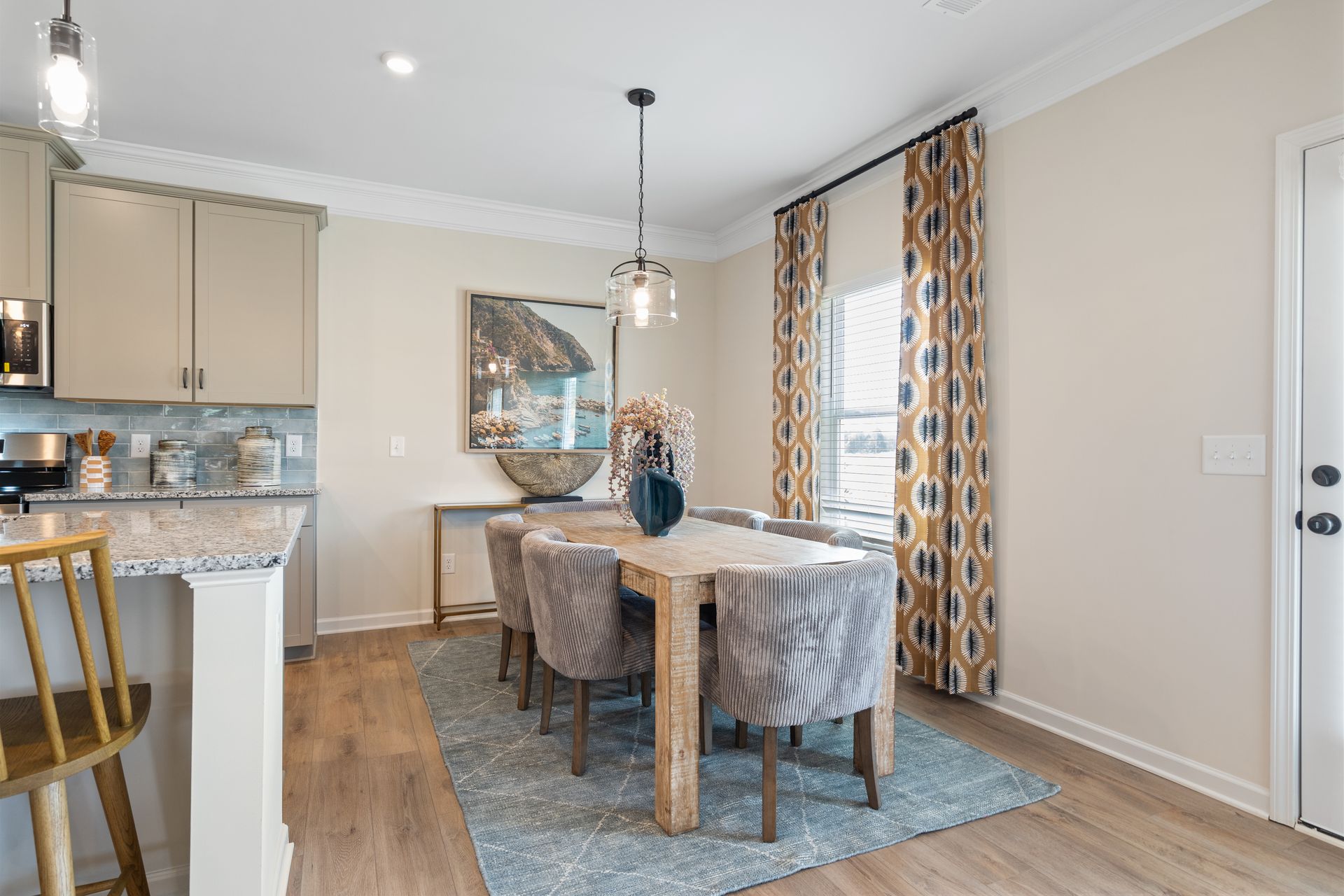 The Harrington - Breakfast Area