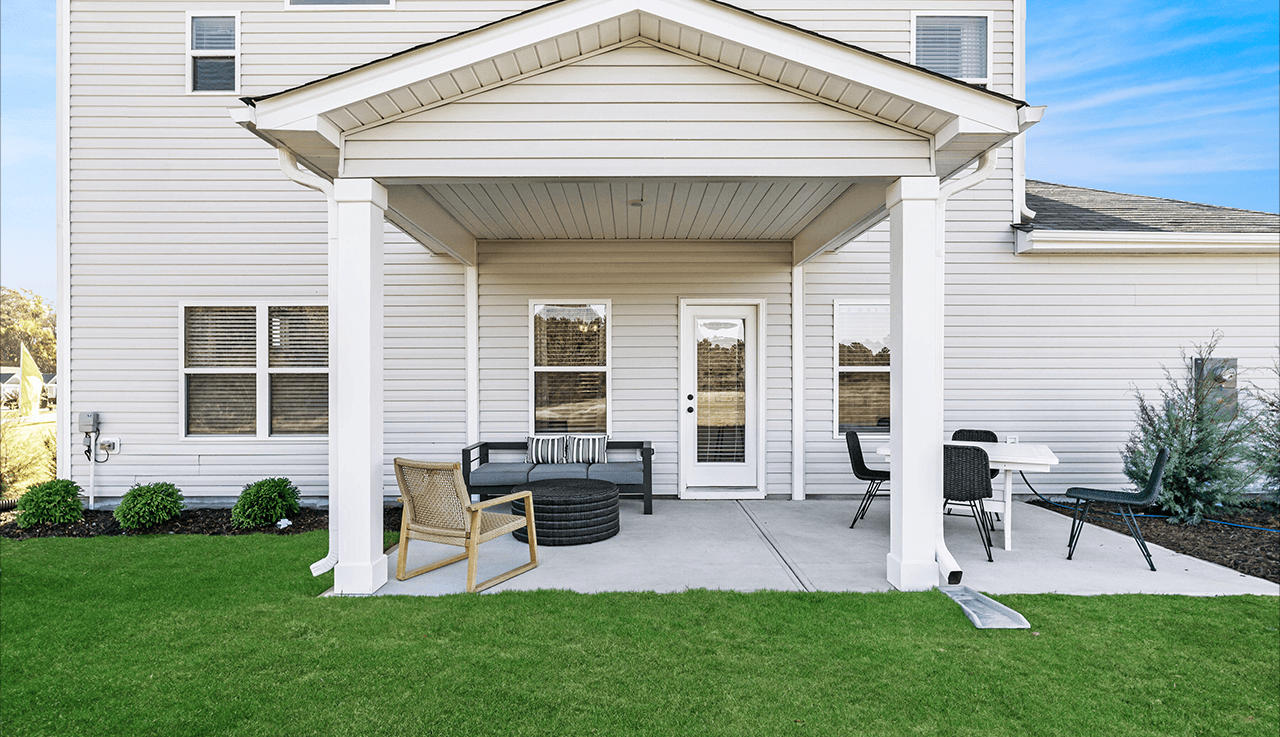The Benson II - Covered Patio
