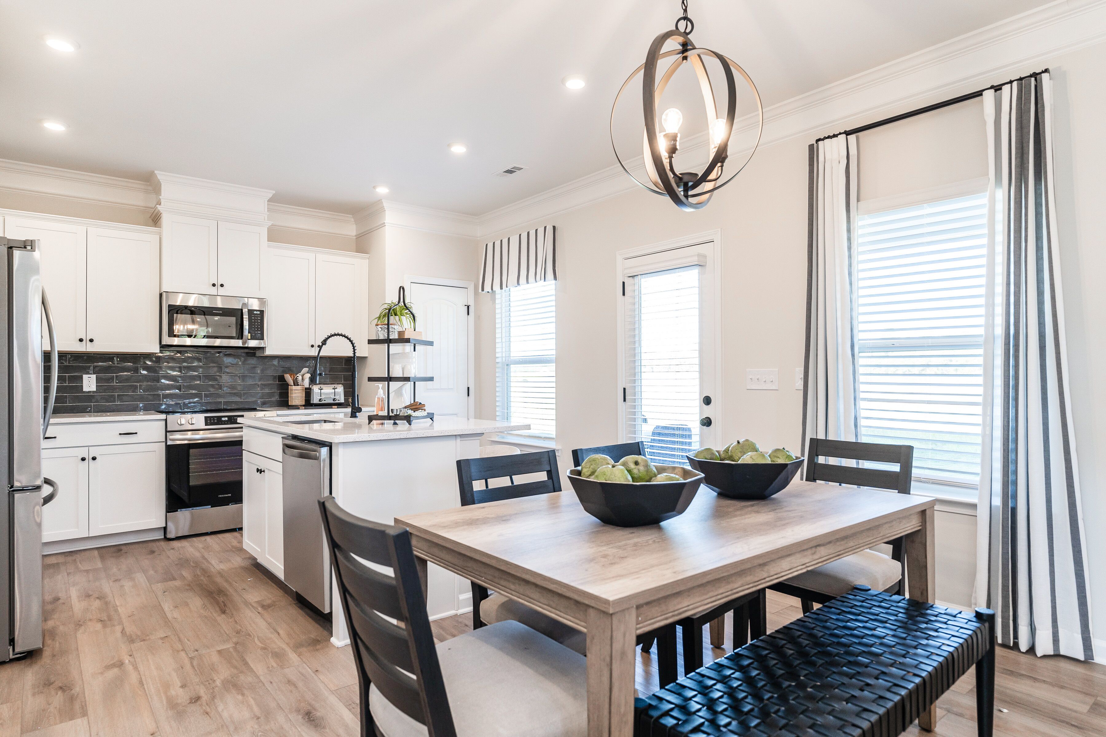 The Benson II - Breakfast and Kitchen