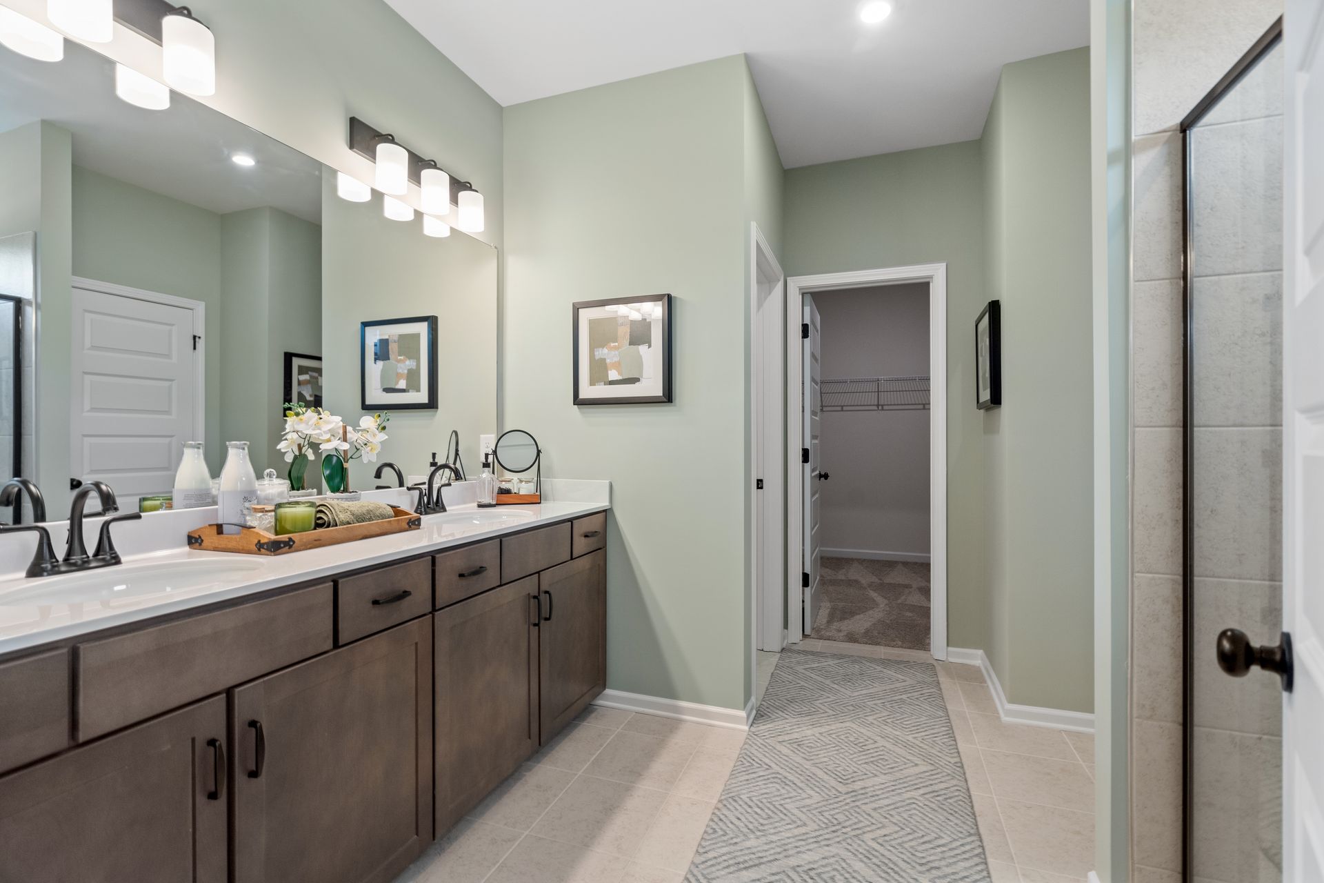 The McGinnis - Owner's Bath