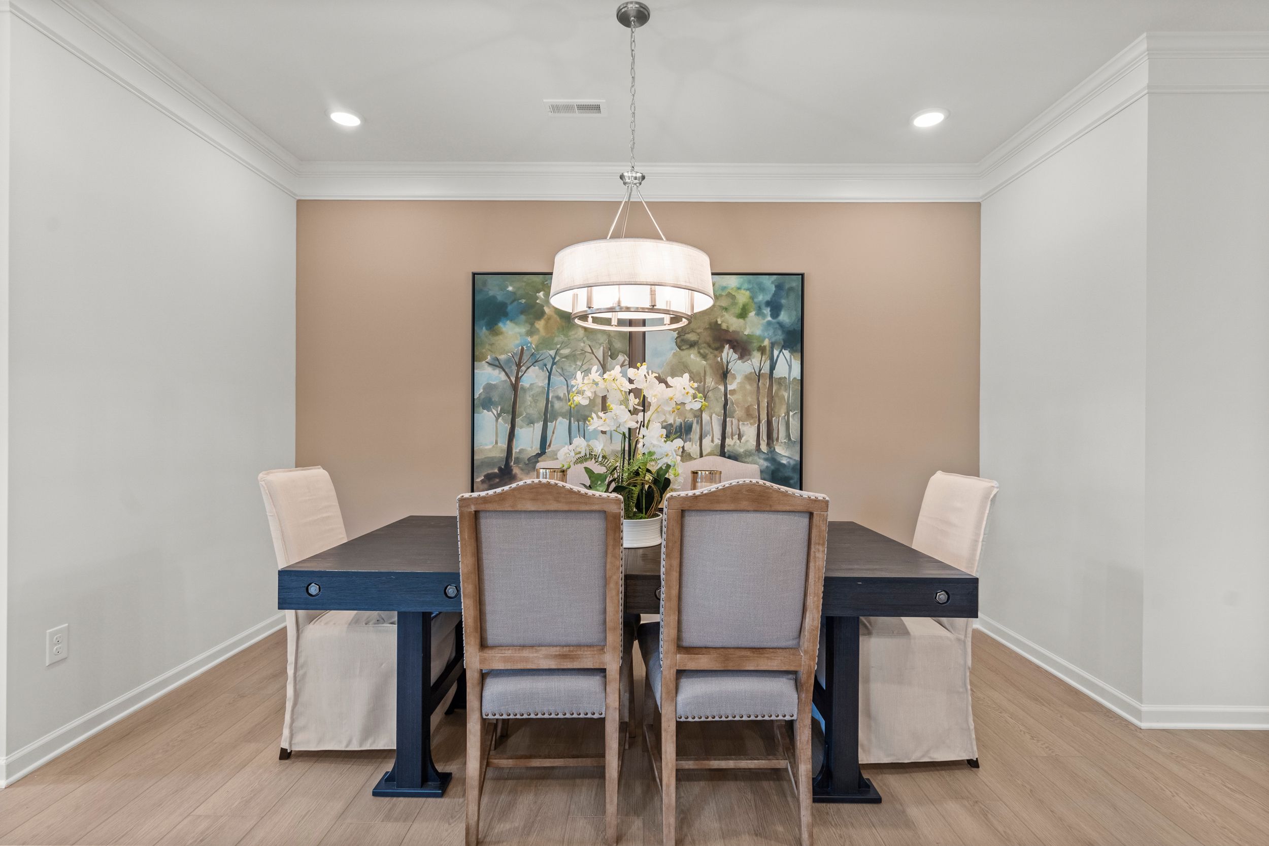 The Pearson - Dining Area