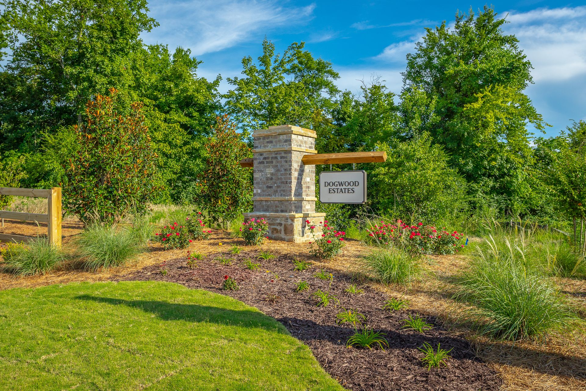 Dogwood Estates Entrance