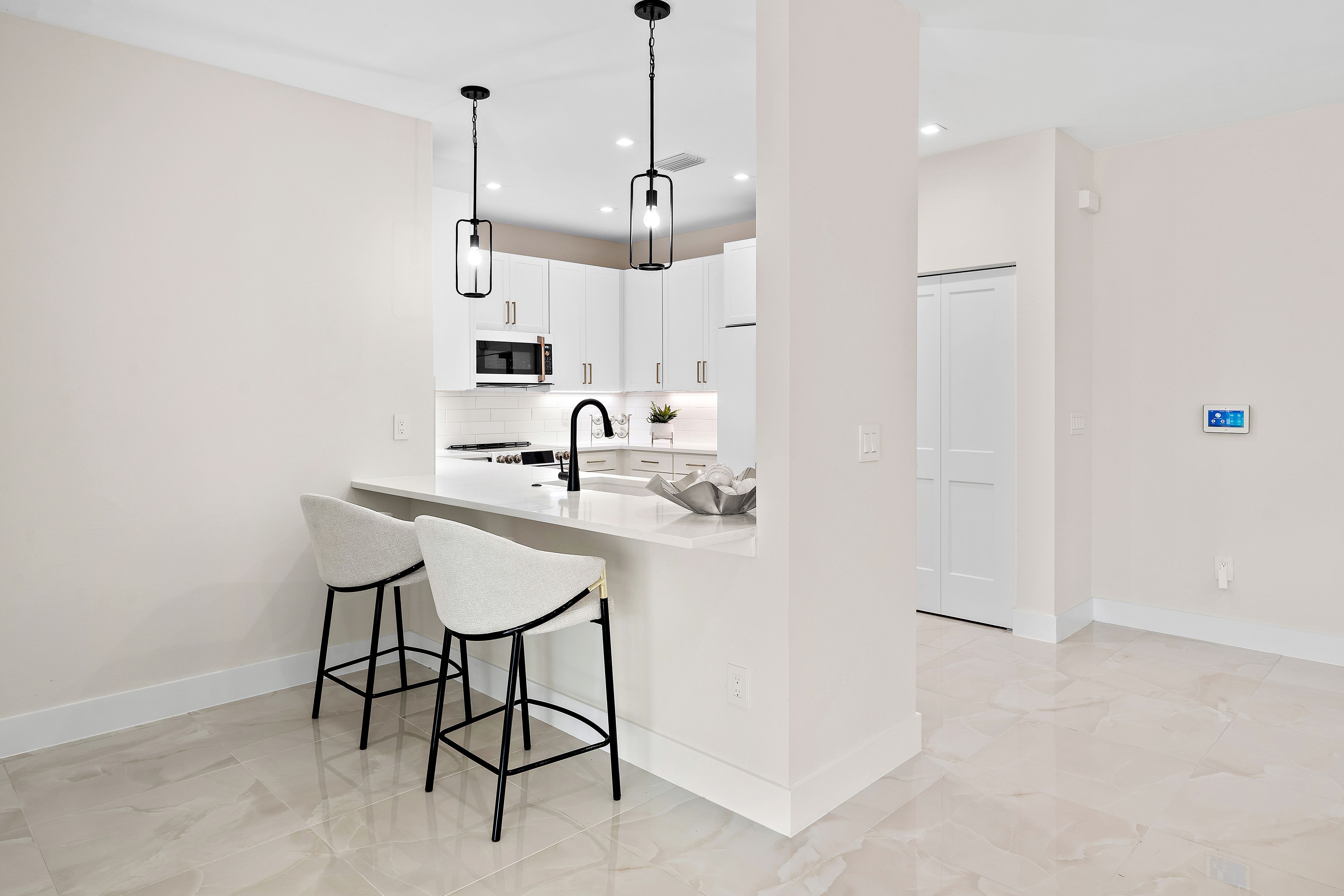 THE DAPHNE (D) MODEL