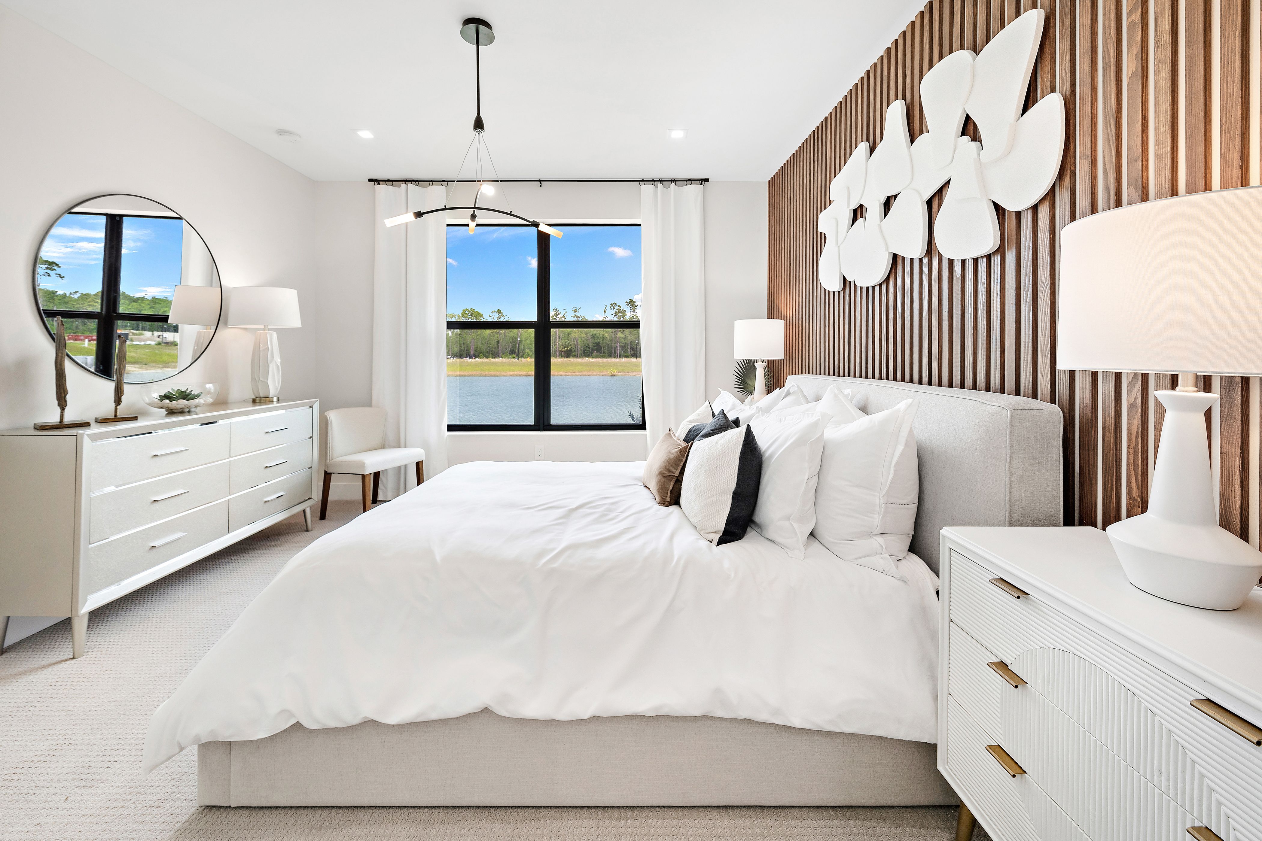 THE DAPHNE (D) MODEL