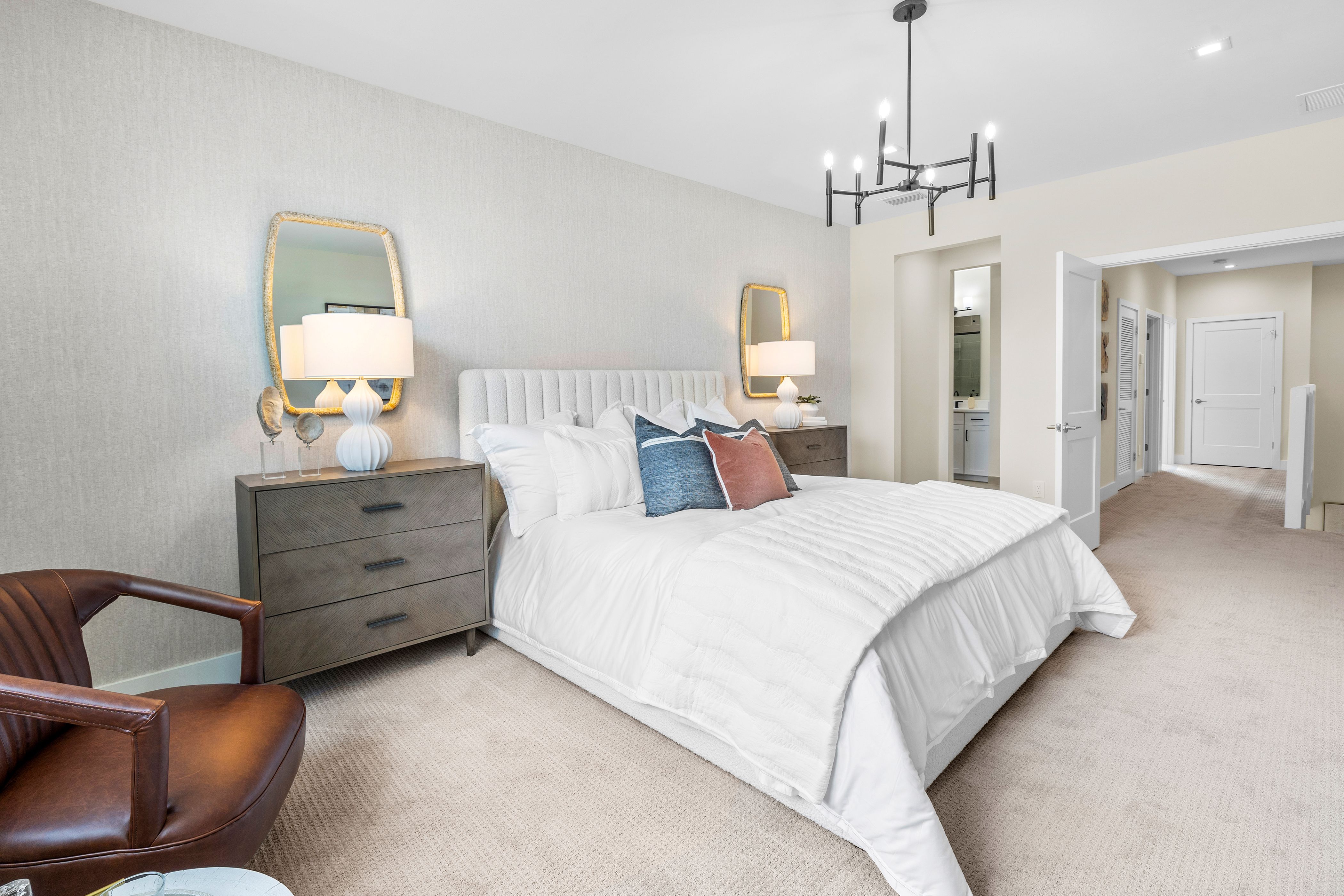 THE DAPHNE (D) MODEL