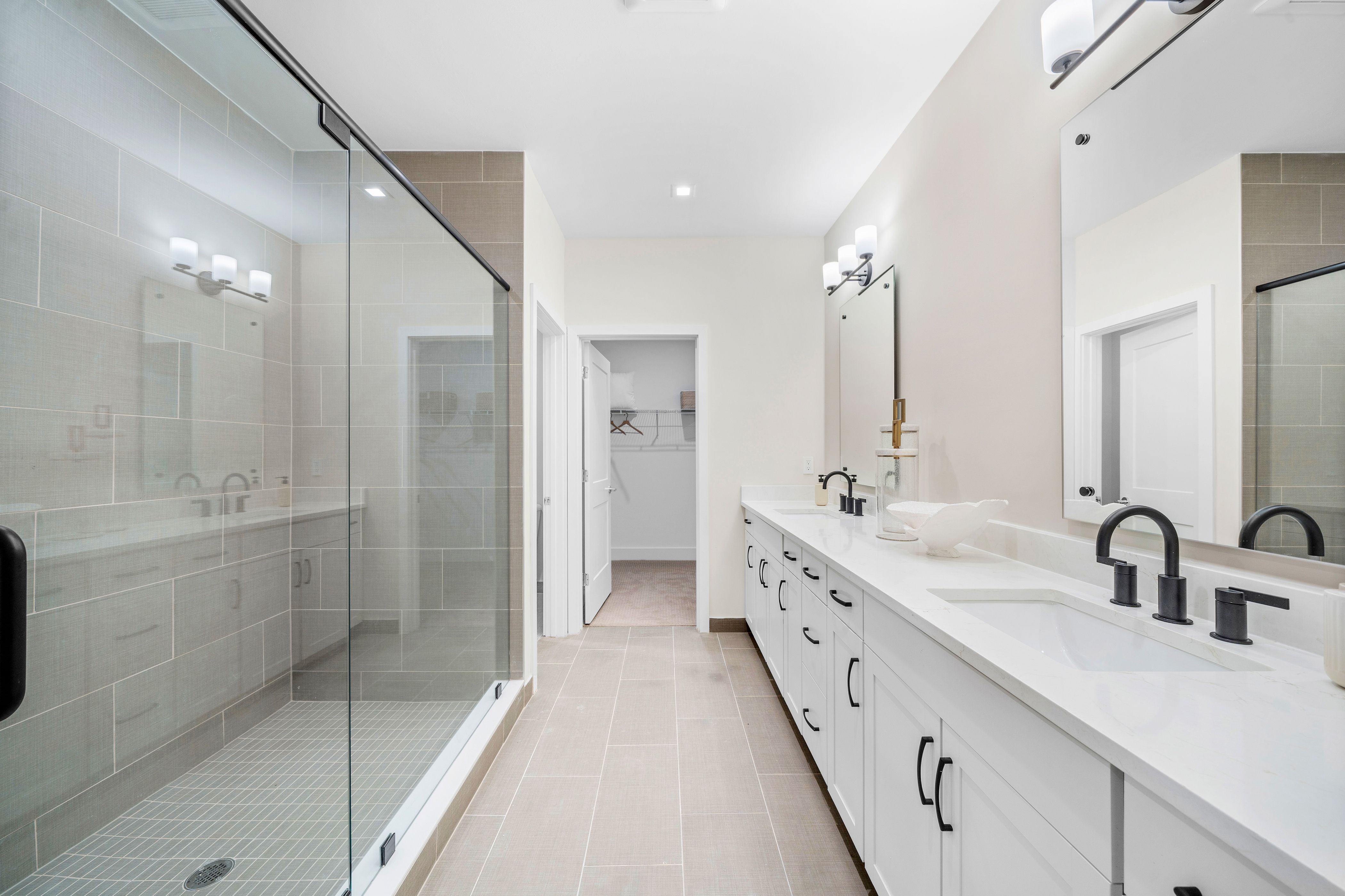 THE DAPHNE (D) MODEL