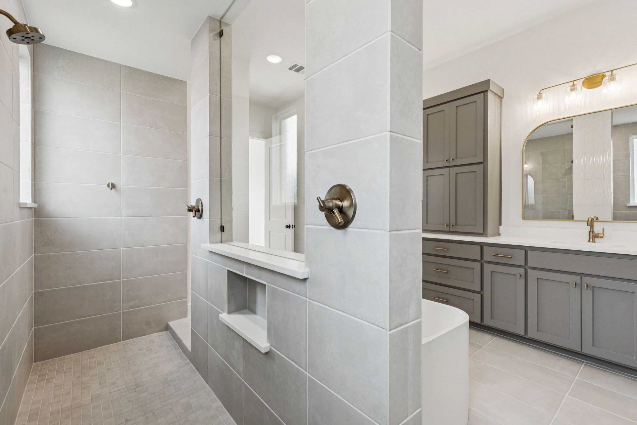 Representative Image - Owner's Bath