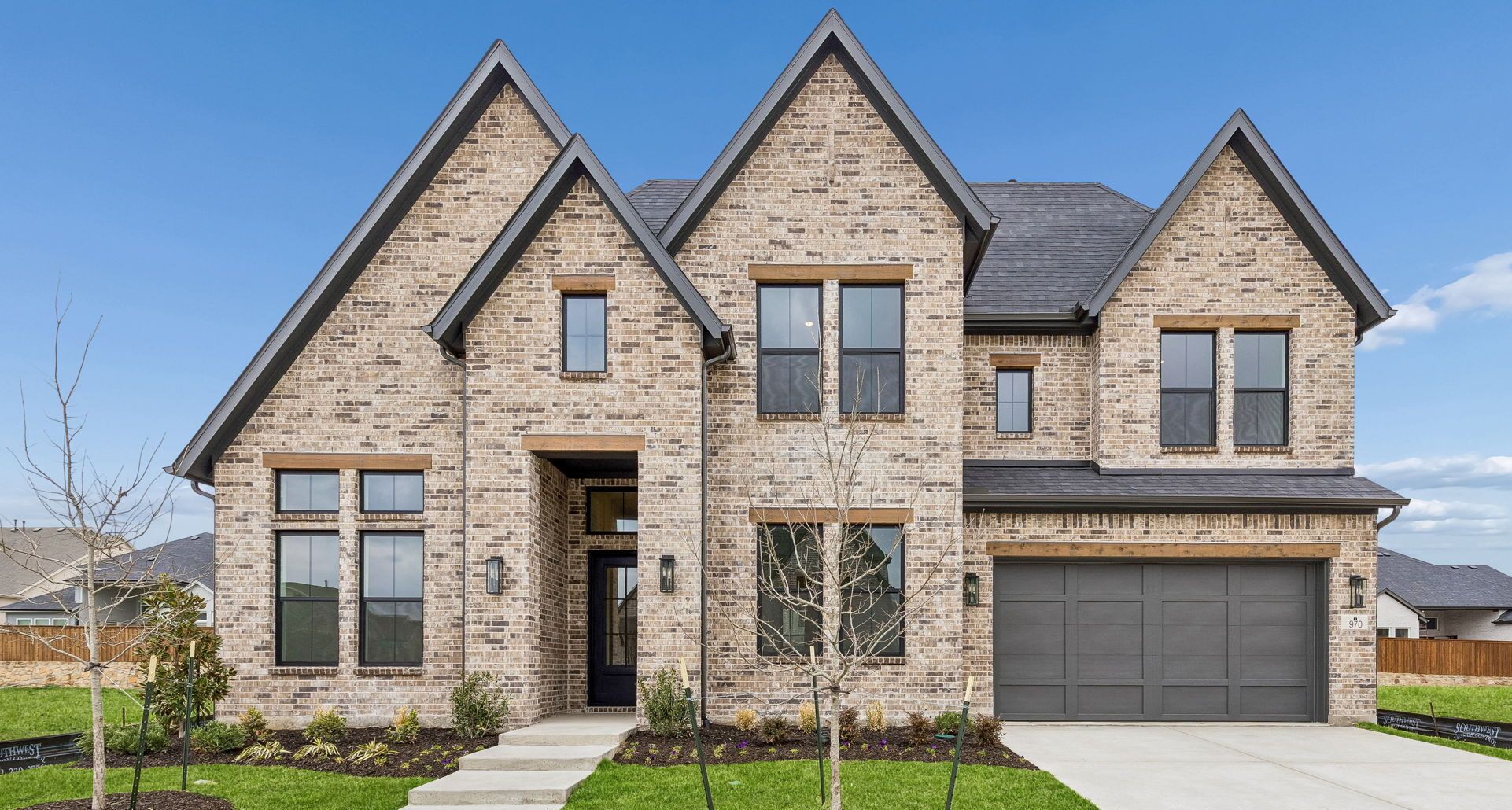 The Reserve at Watters por Southgate Homes en Dallas Texas