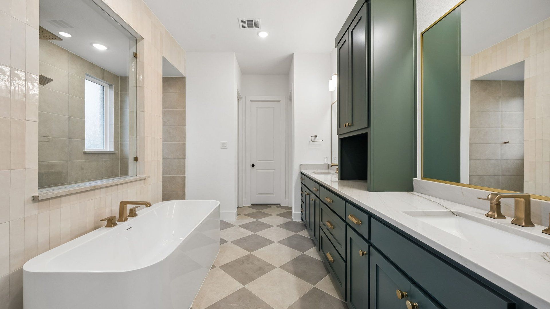 Owner's Bath
