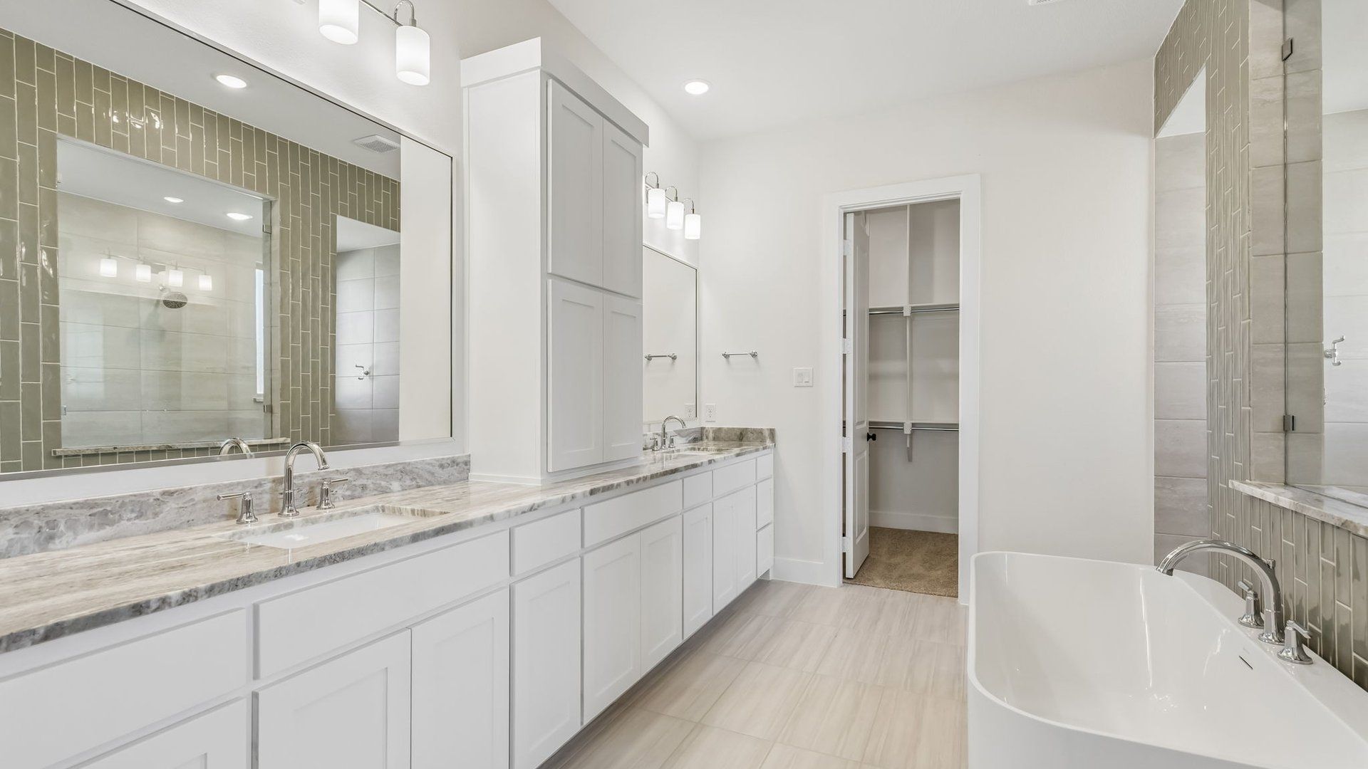 Owner's Bath