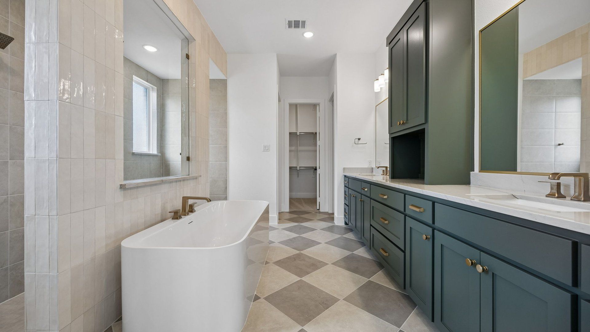 Owner's Bath