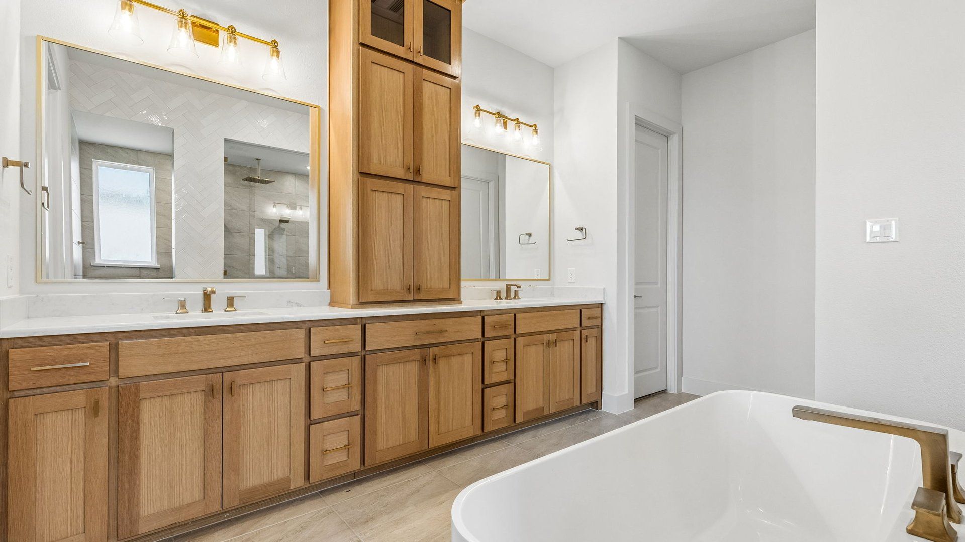 Owner's Bath