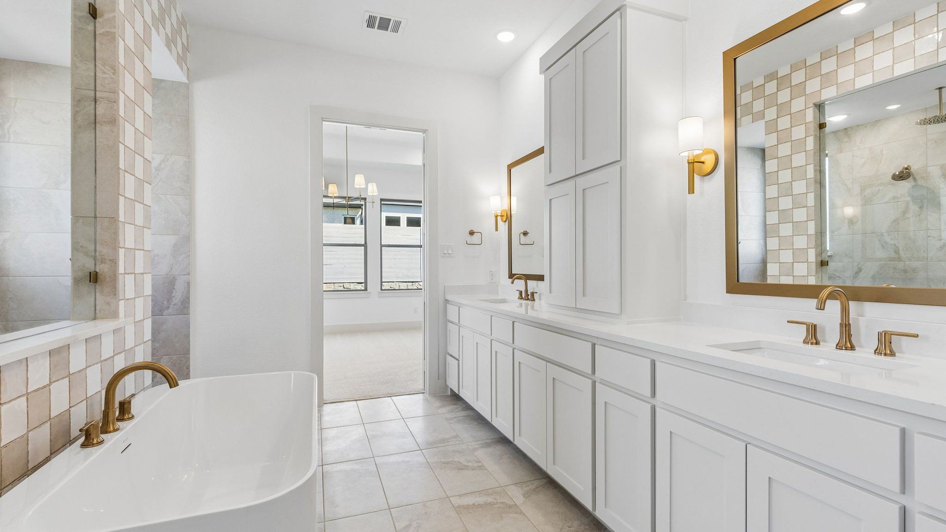Owner's Bath