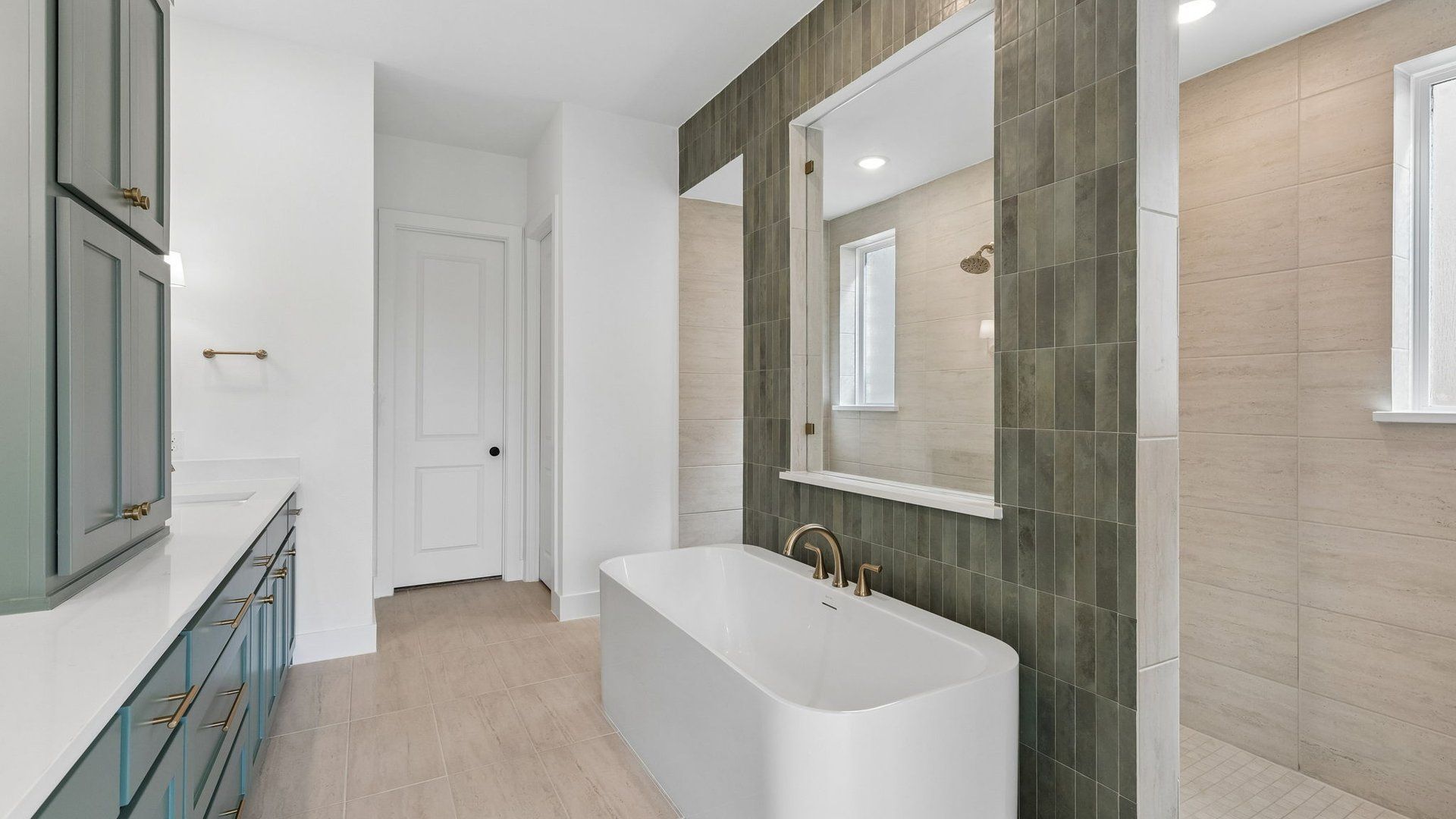 Owner's Bath