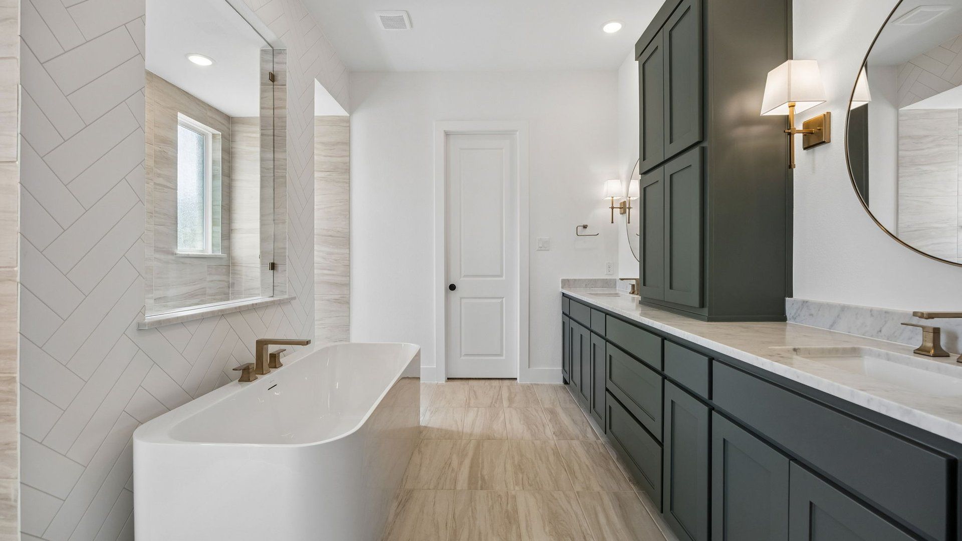 Owner's Bath