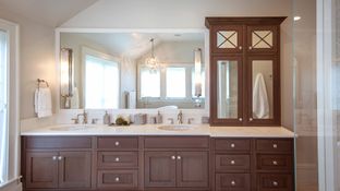 Spaces Designer Homes, LLC por Spaces Designer Homes, LLC en Grand Rapids Michigan