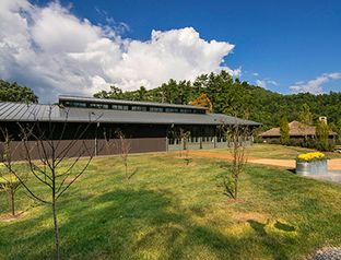Srebalus Construction Company por Srebalus Construction Company en Asheville North Carolina
