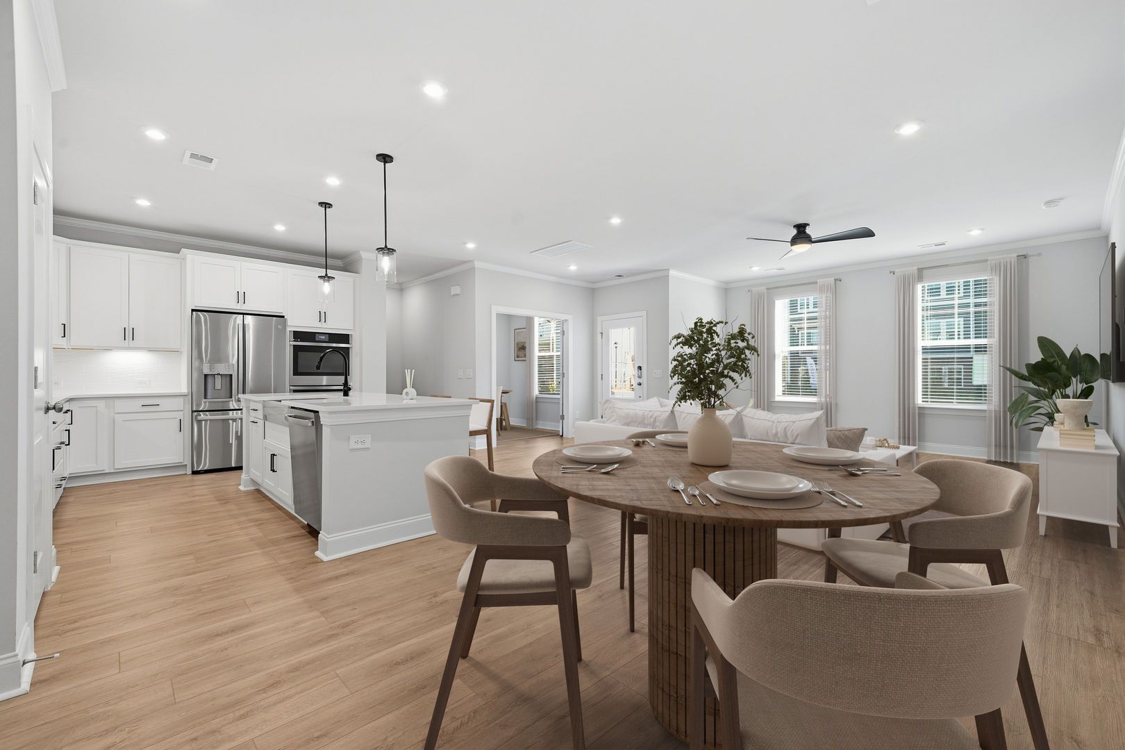 1831 Viewfield Road (Thackery) Image