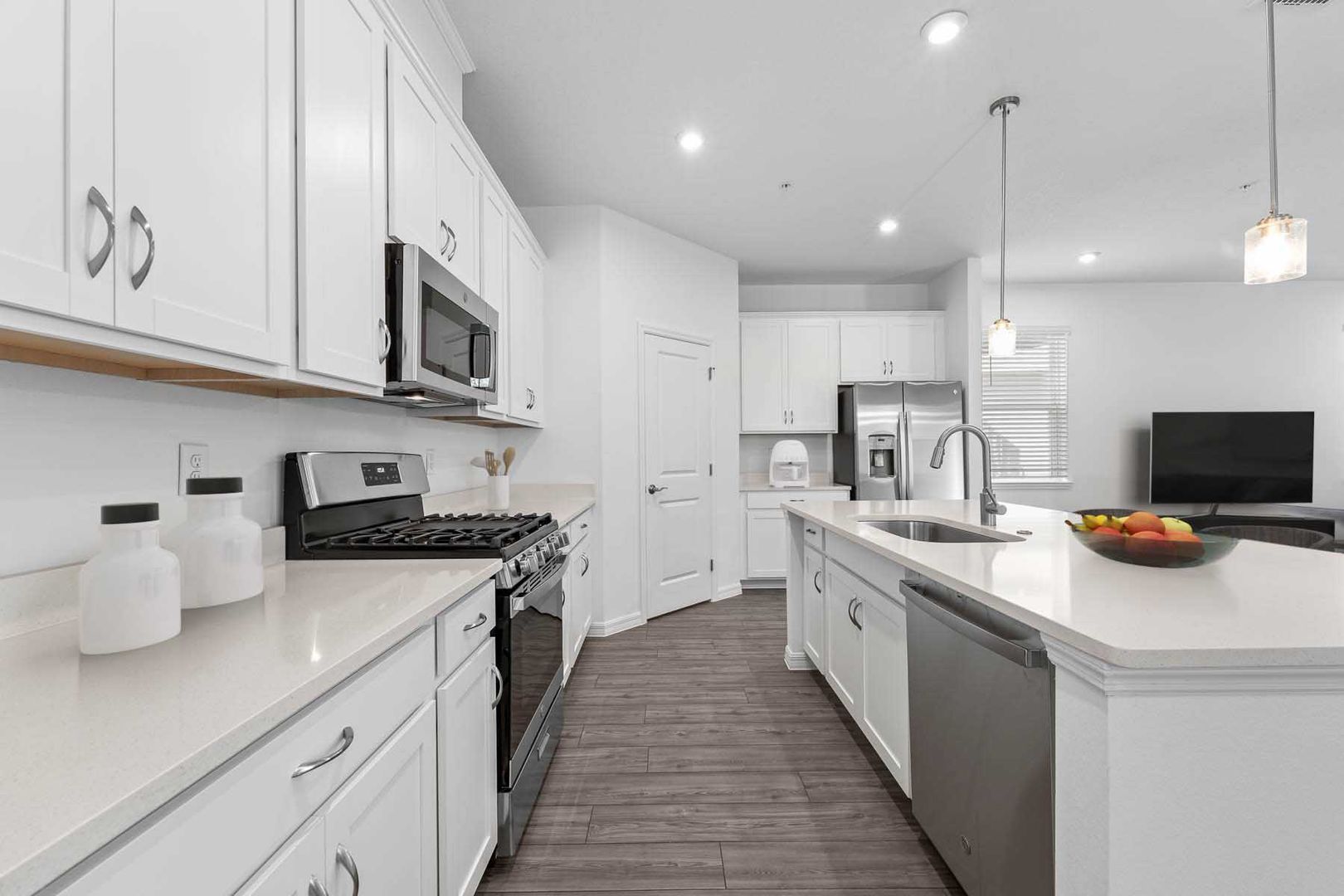 1828 Shadow Box Bend