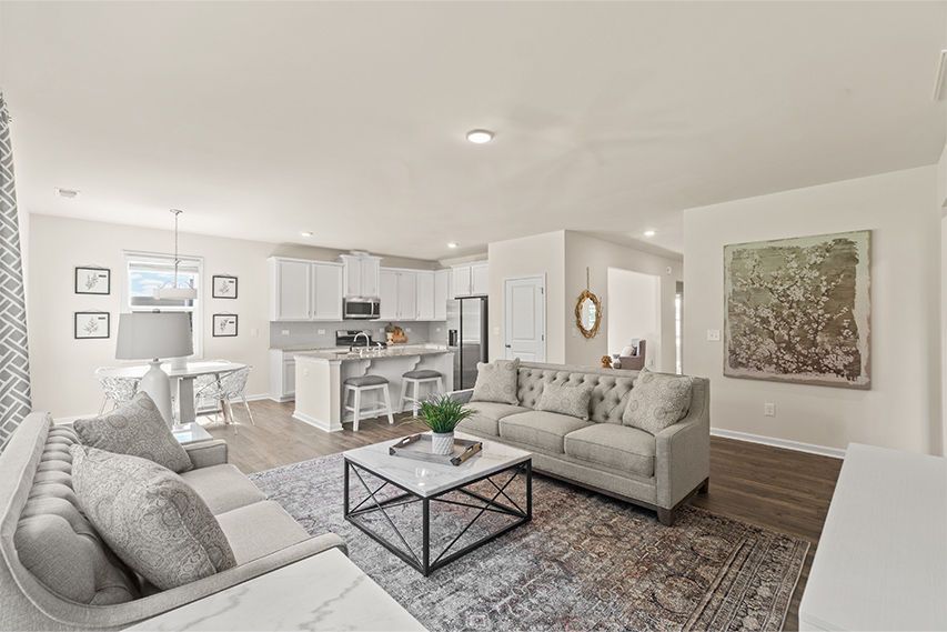 7446 Linda Vista Ln (The Everest)