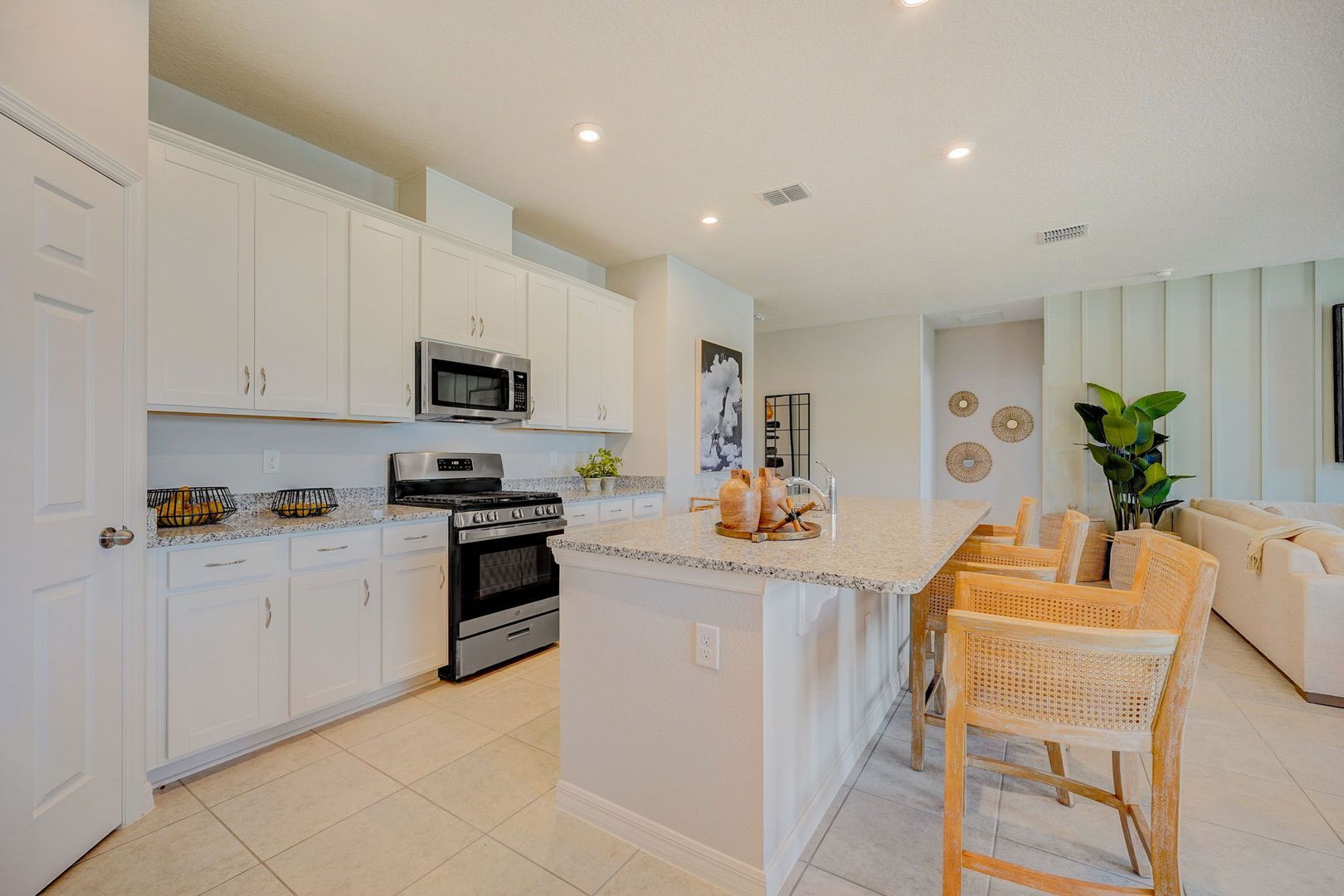 6739 Winterberry Drive (The Juniper)