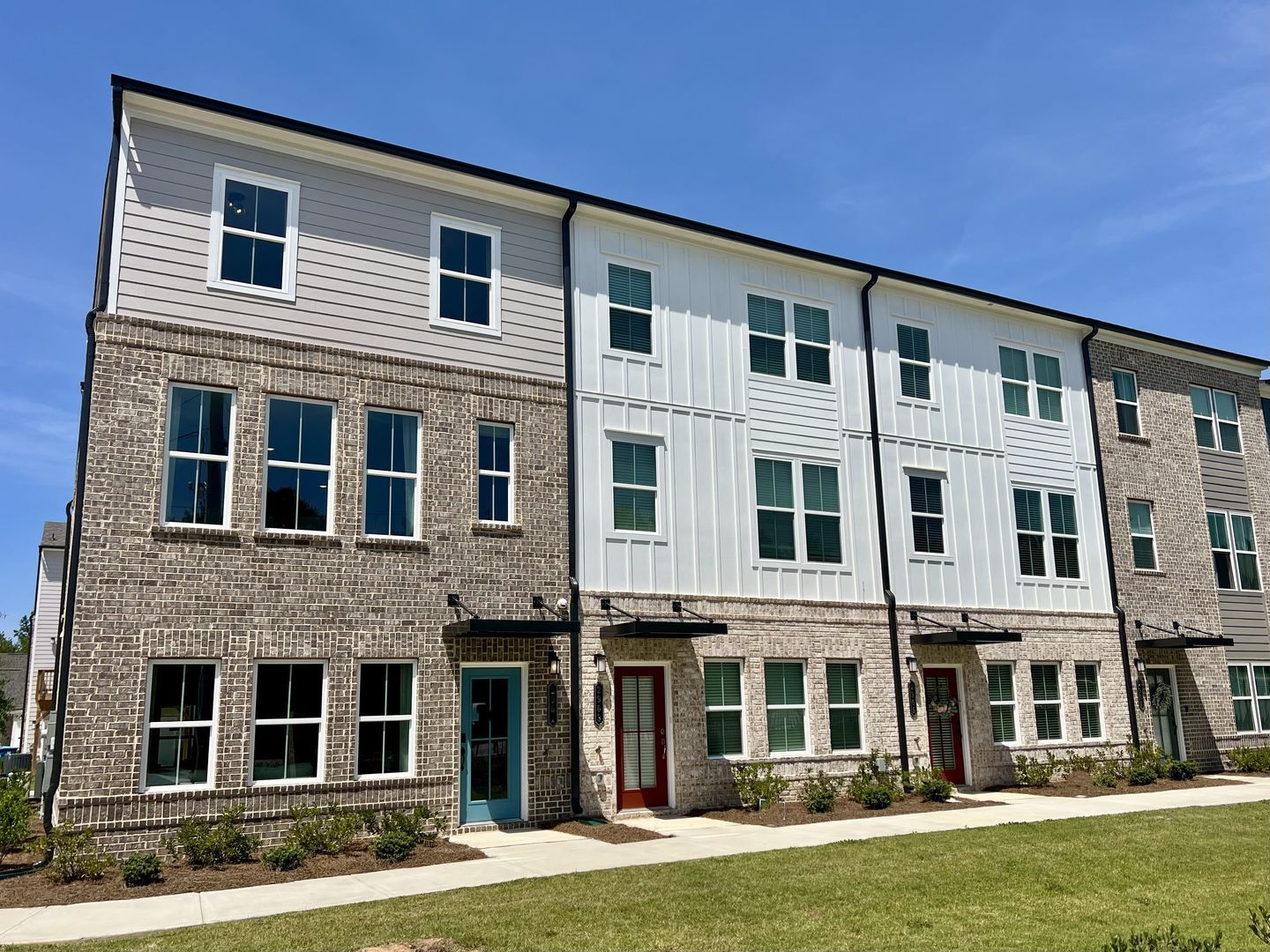 The Beacon at Old Peachtree Townhomes - Lawrenceville, GA