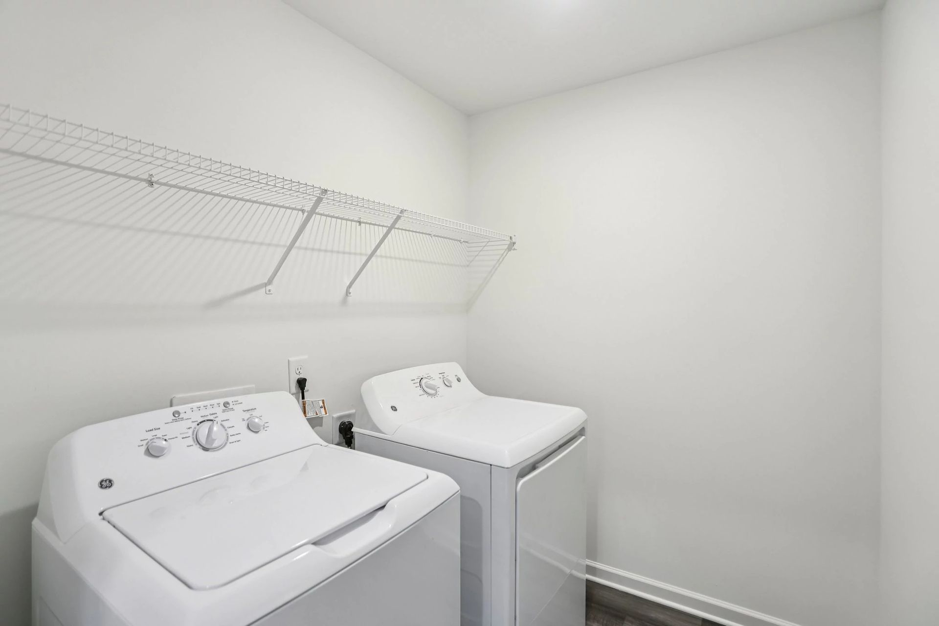Splendor The Splendor Laundry Room