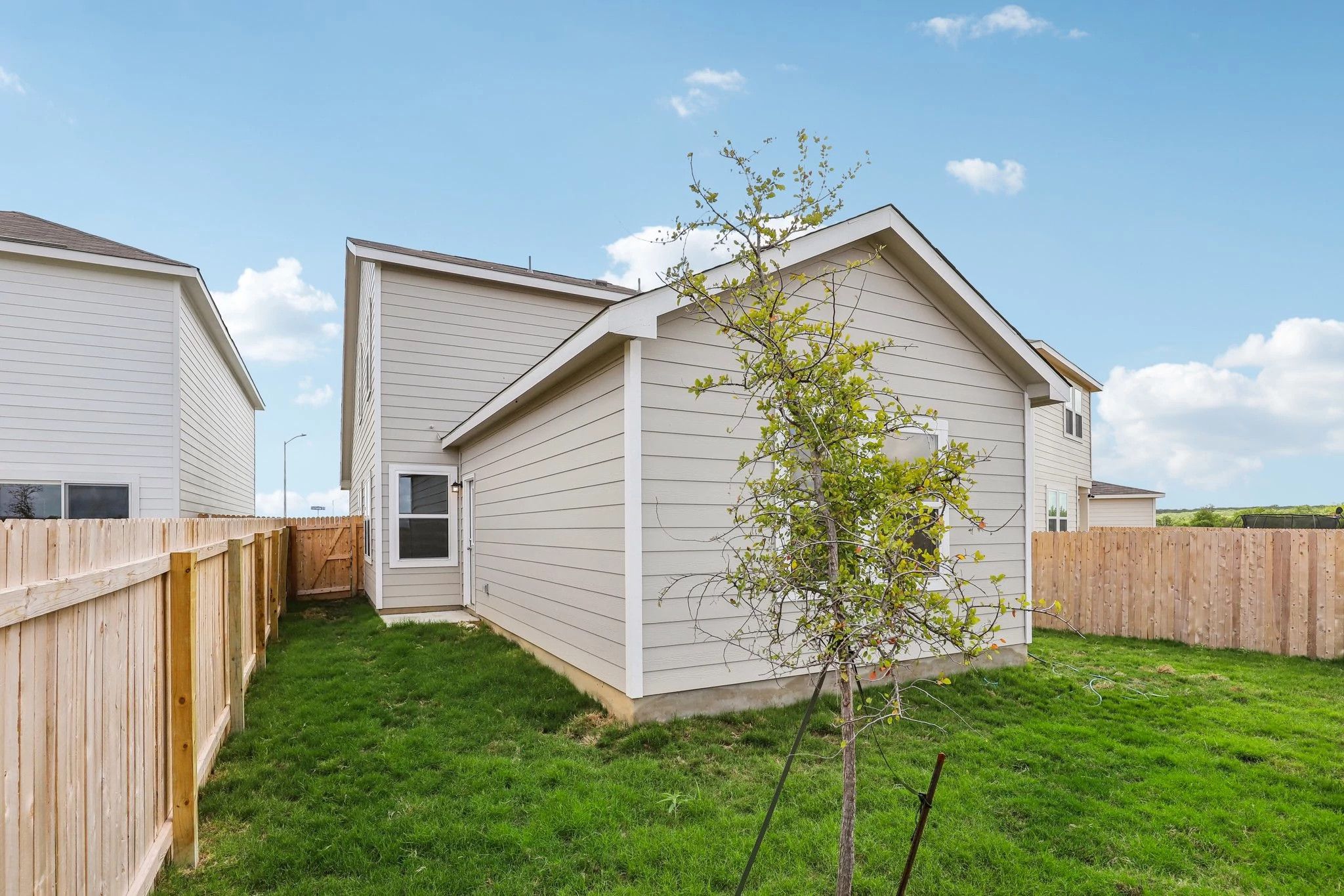 3226 Davenport Downs. San Antonio, TX 78222