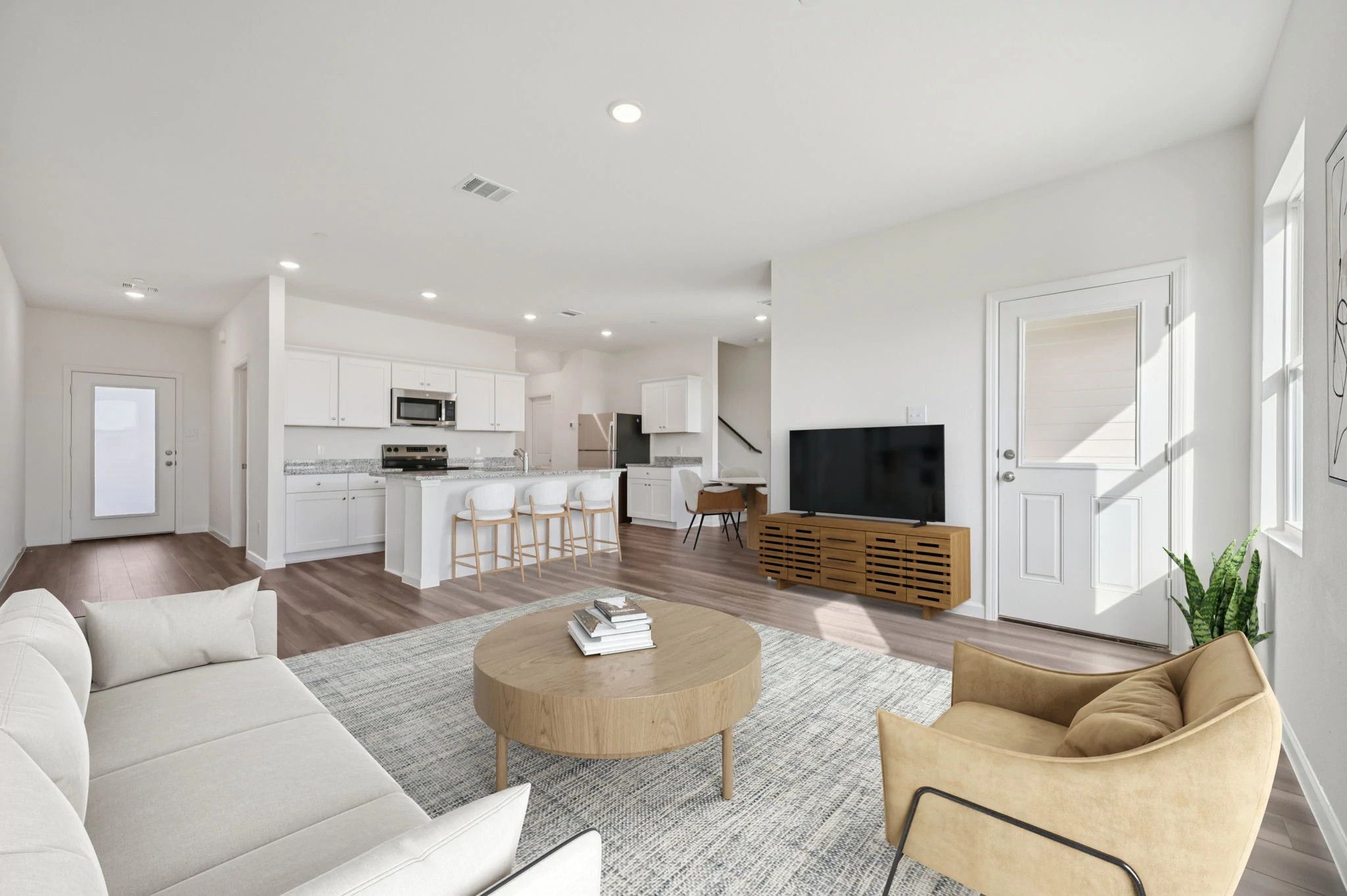 Rayne The Rayne Family Room and Kitchen