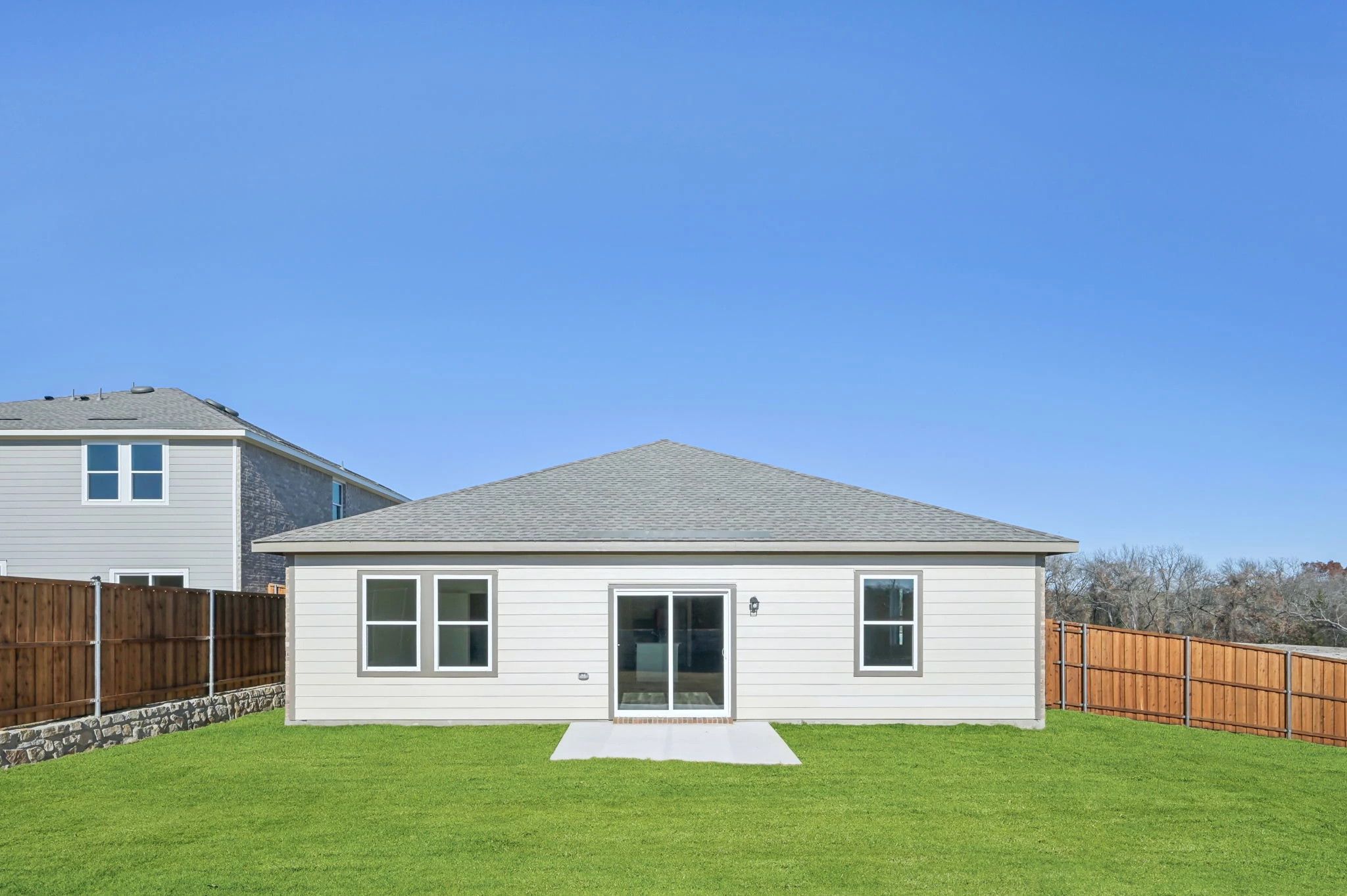 4004 Shimmer Sol Drive. Brookshire, TX 77423