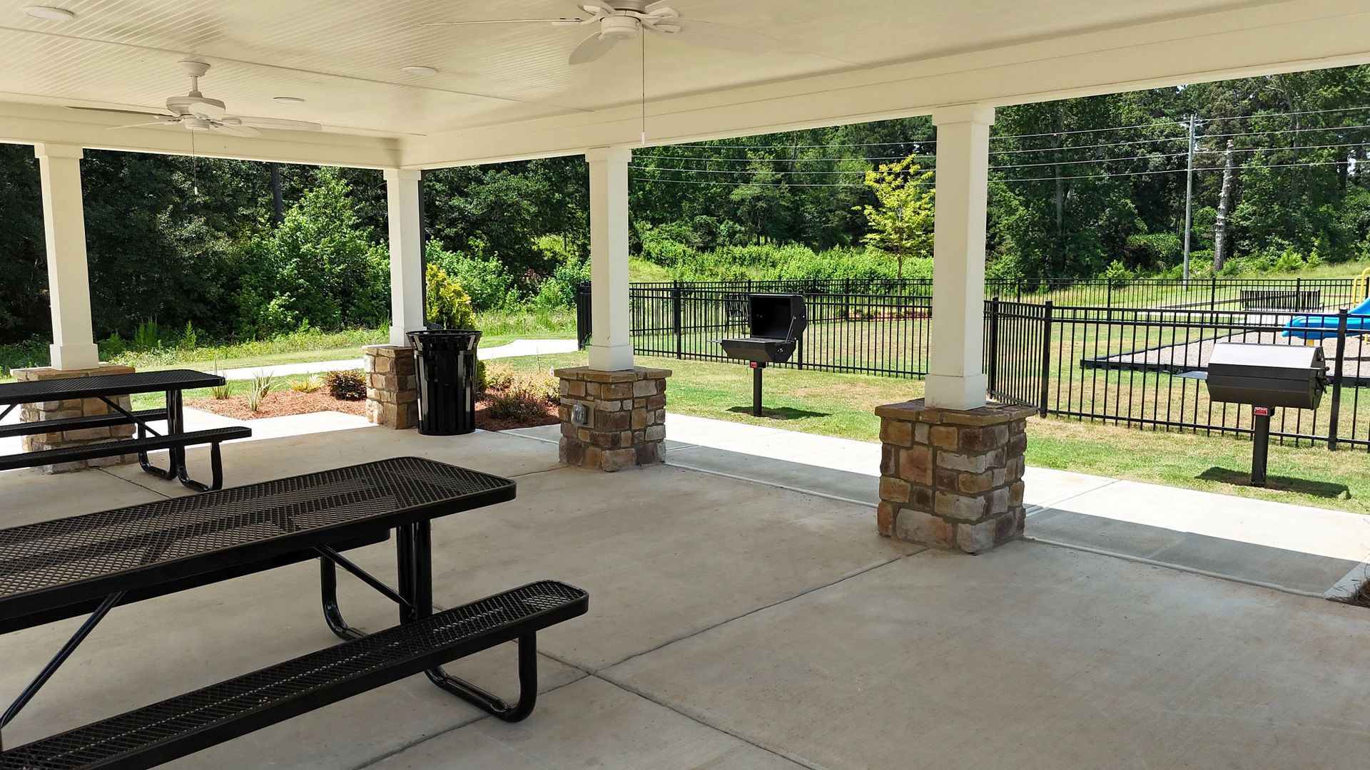 Casteel - Amenity Photo 3