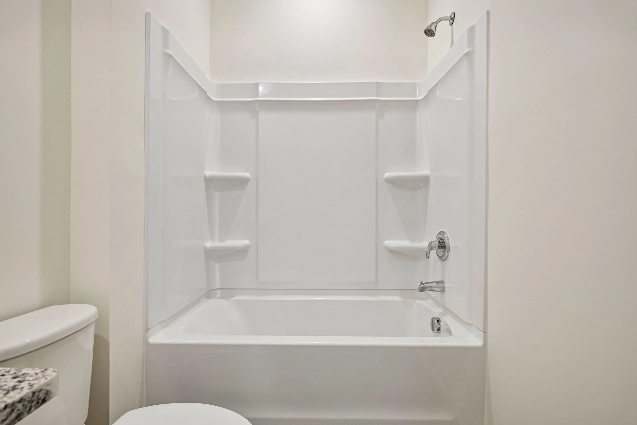 Everest The Everest Secondary Bath