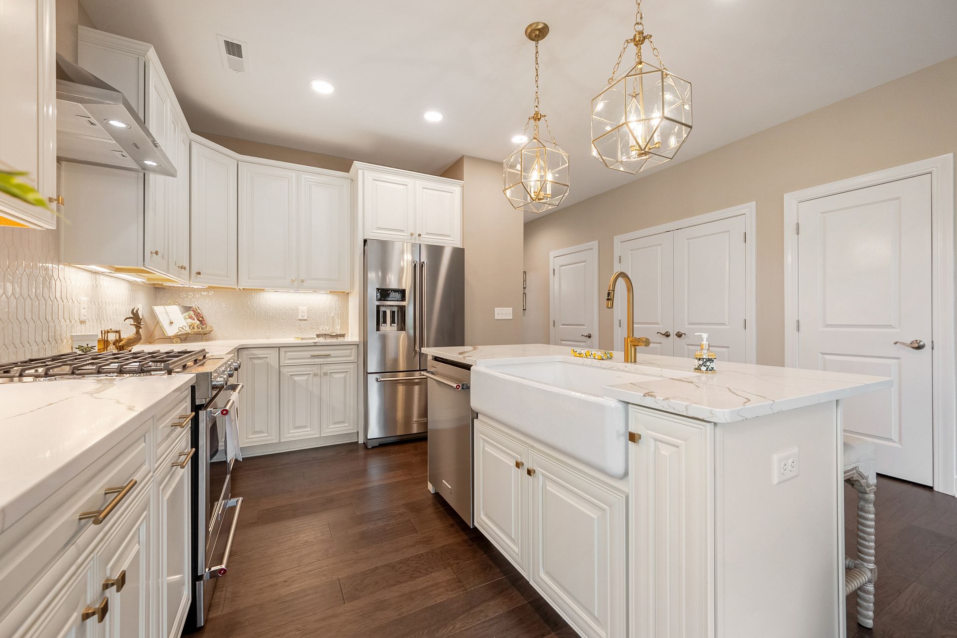 Kitchen Image 4