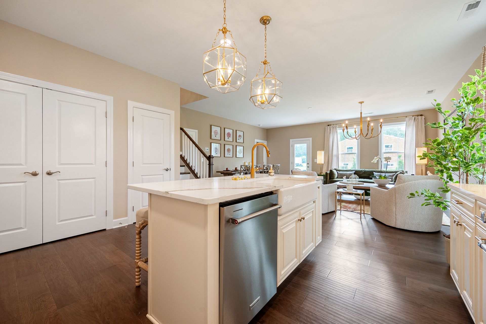 Kitchen Image 6