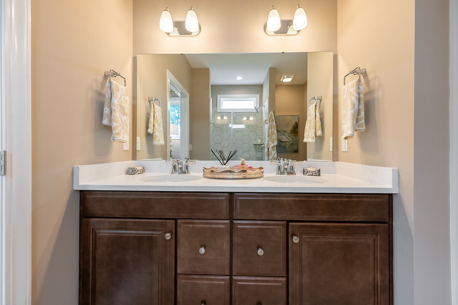 Owner's Suite Bathroom, Image 2