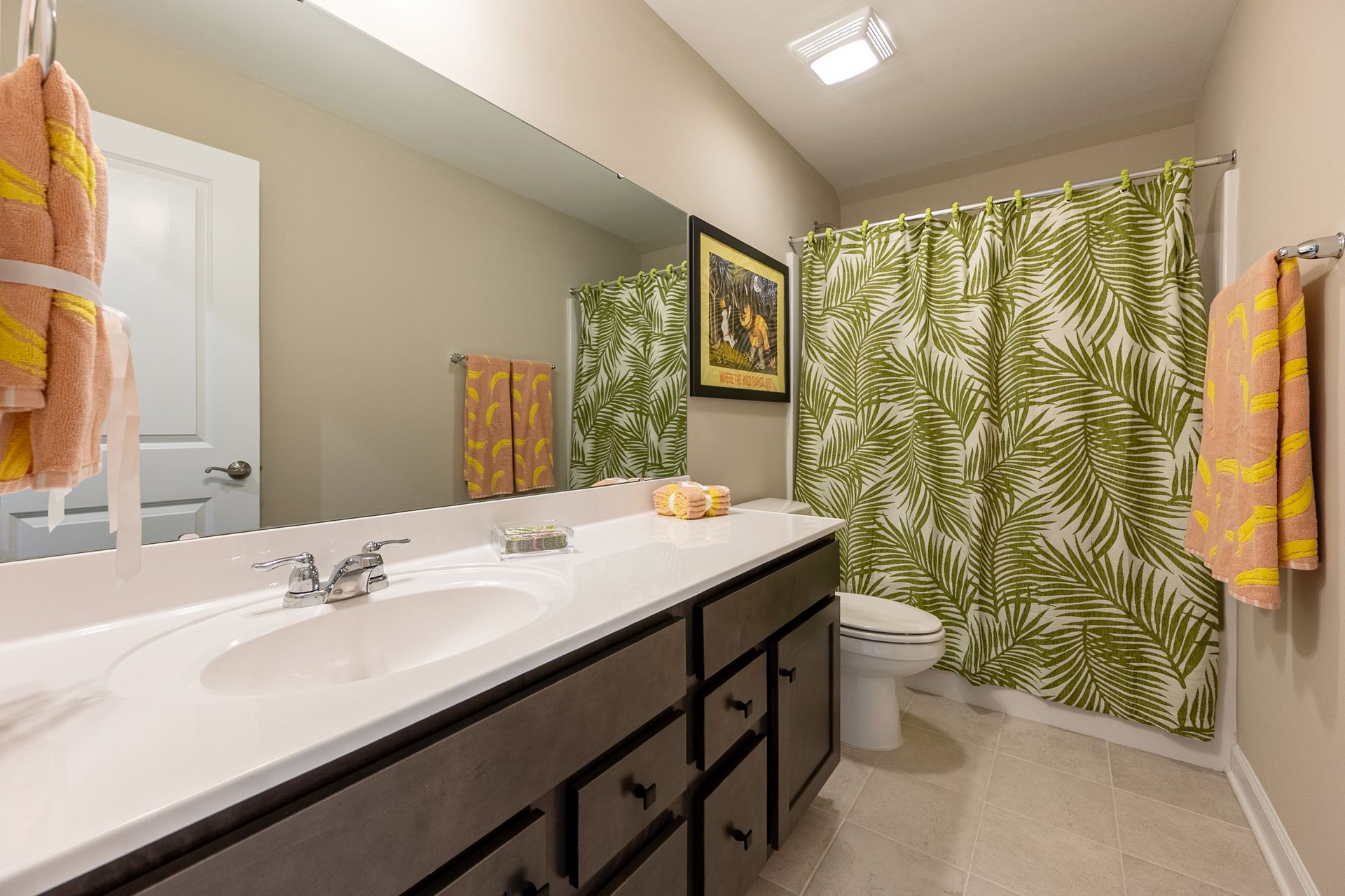 Full Bath 2 - Upstairs