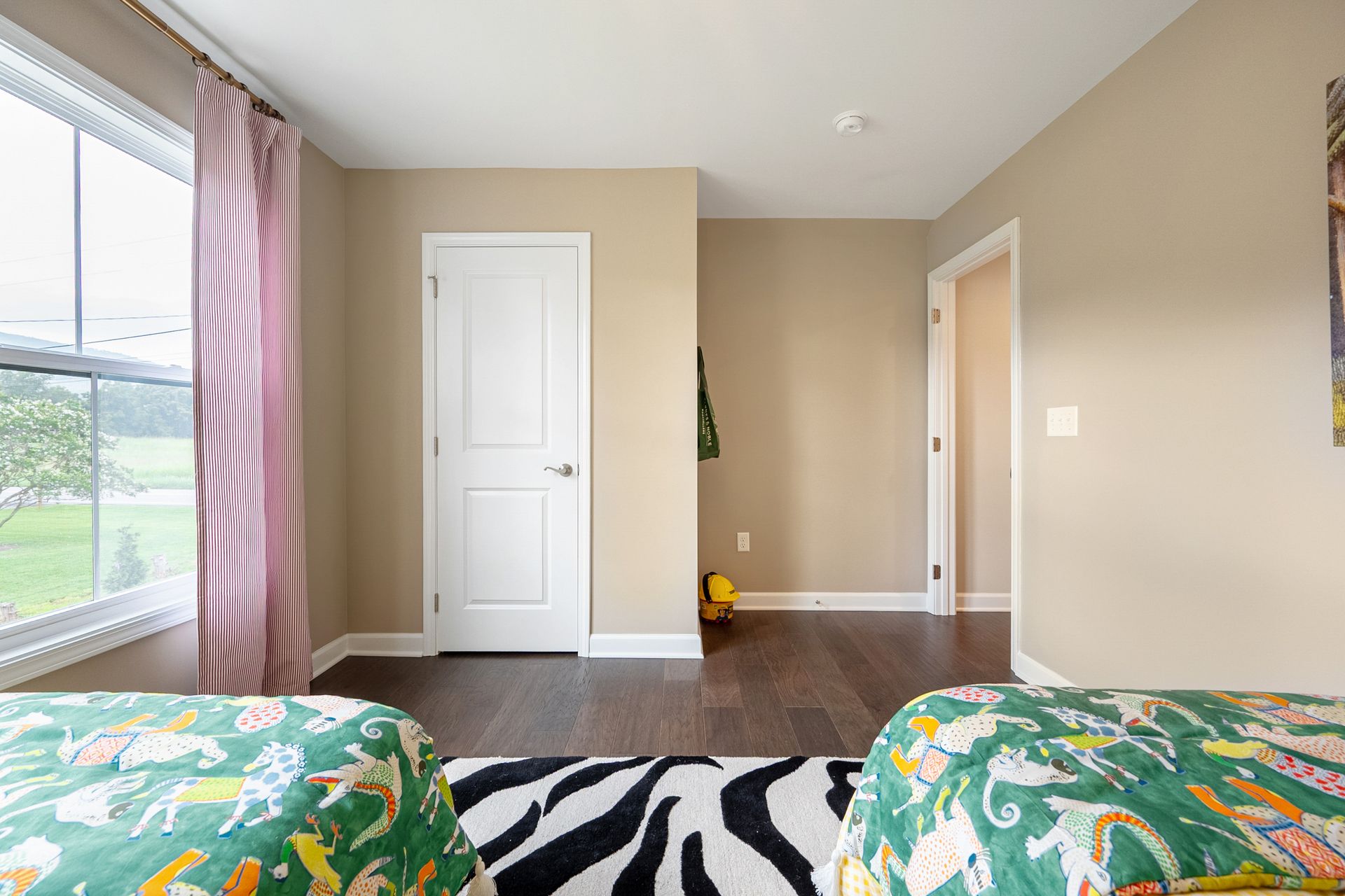Bedroom 3, Image 3